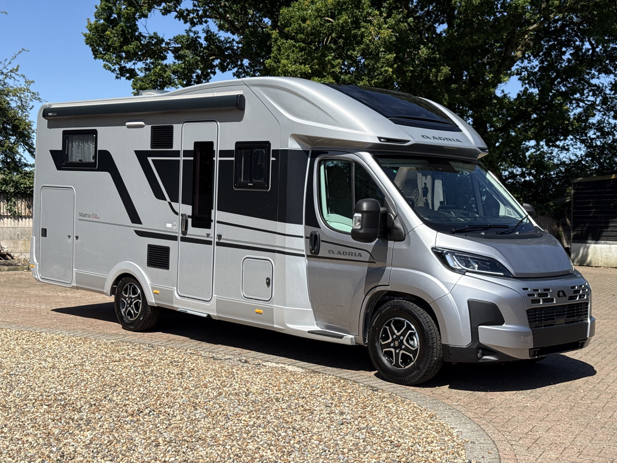 [general.product.image.short] 1 - Adria MATRIX SUPREME 670 DL  2026