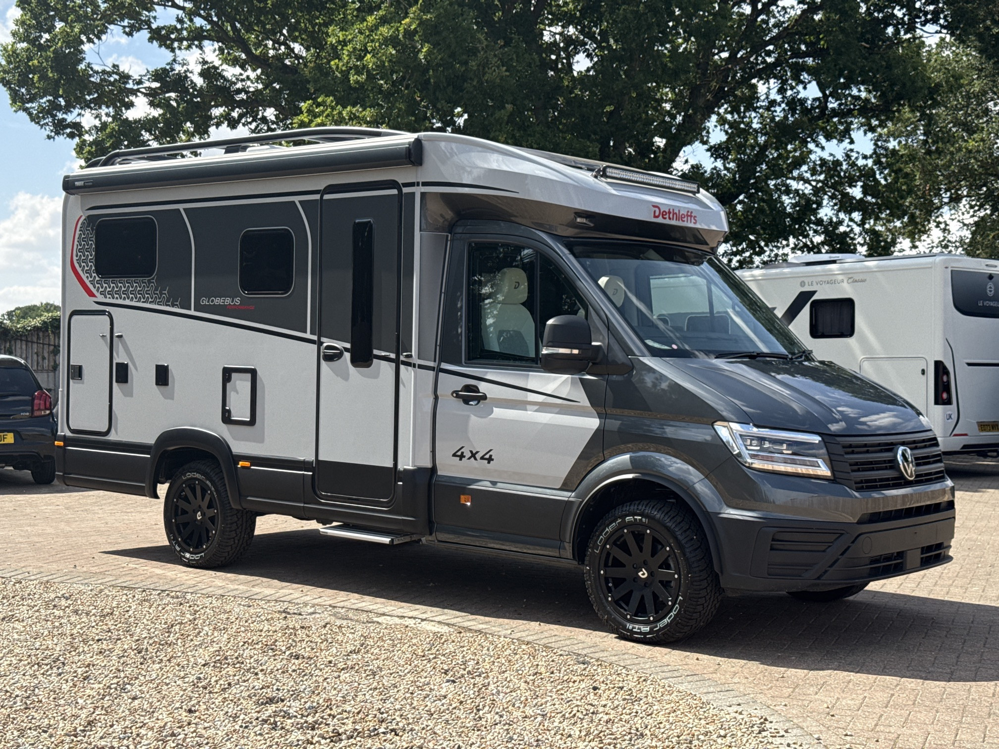 [general.product.image.short] 1 - Dethleffs Globebus Performance 4X4 T16 2027