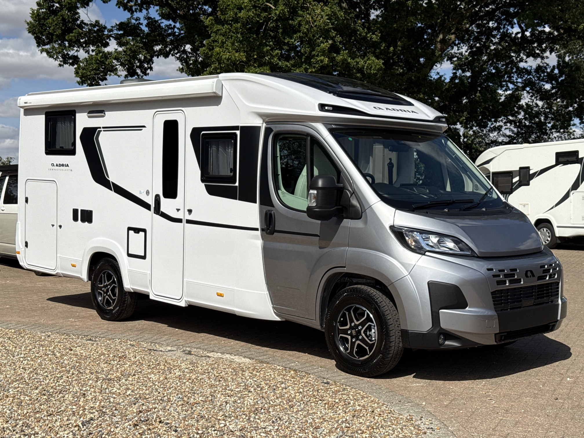 [general.product.image.short] 1 - Adria COMPACT SELECT DL 2027