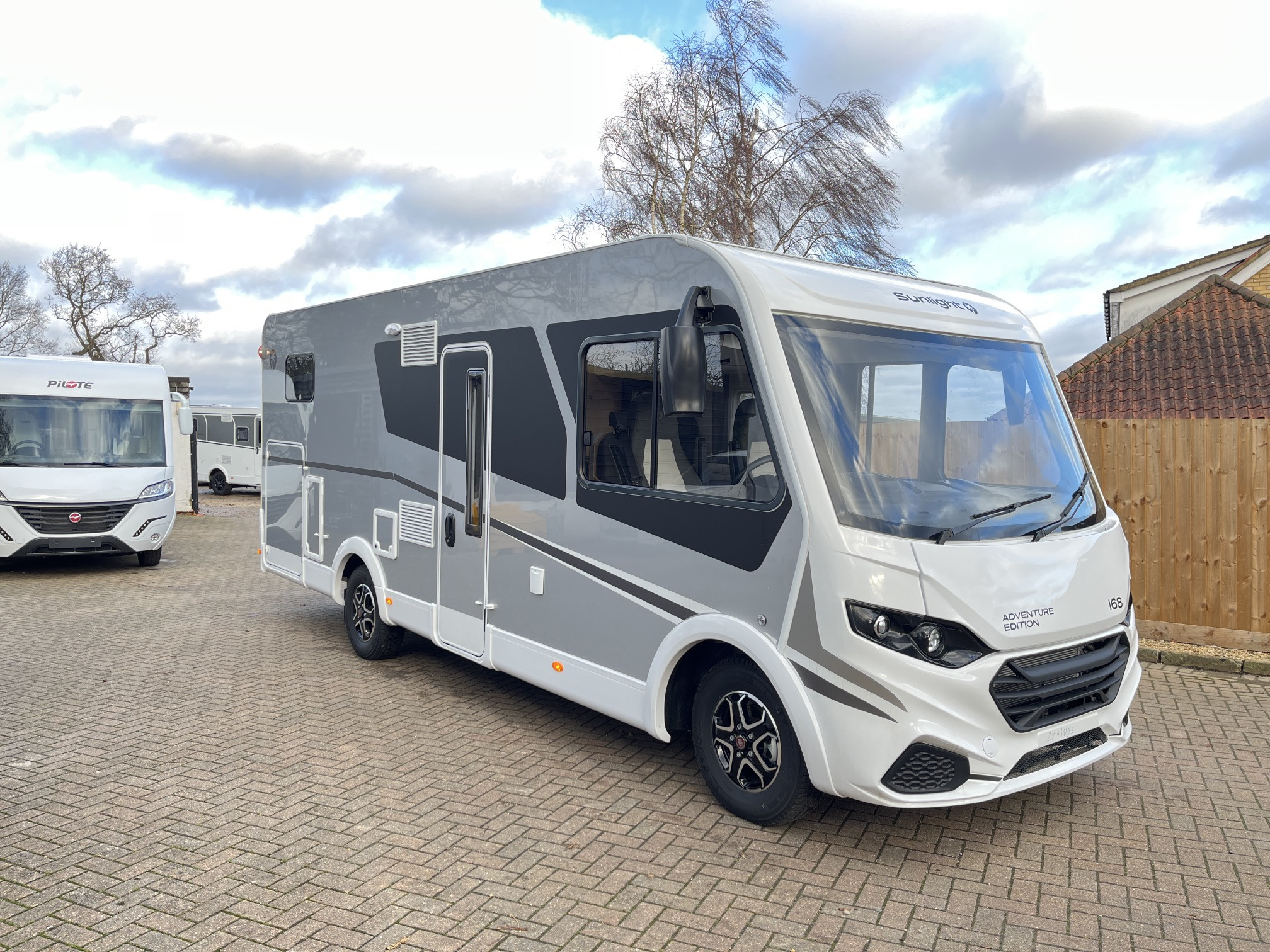 [general.product.image.short] 1 - Sunlight I68 Adventure Edition 2024