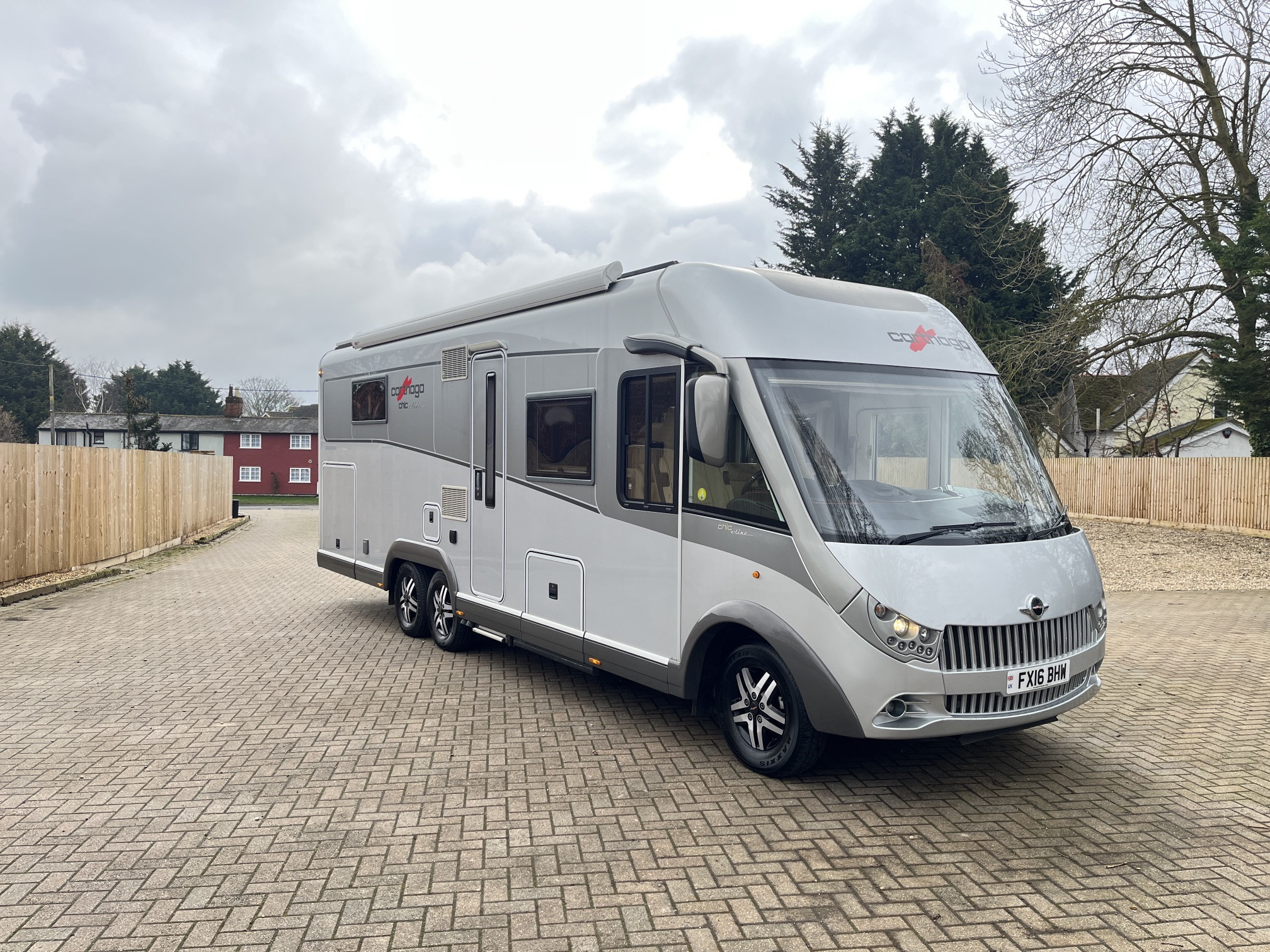 [general.product.image.short] 1 - Carthago Chic E Line I5.8 QB 2016