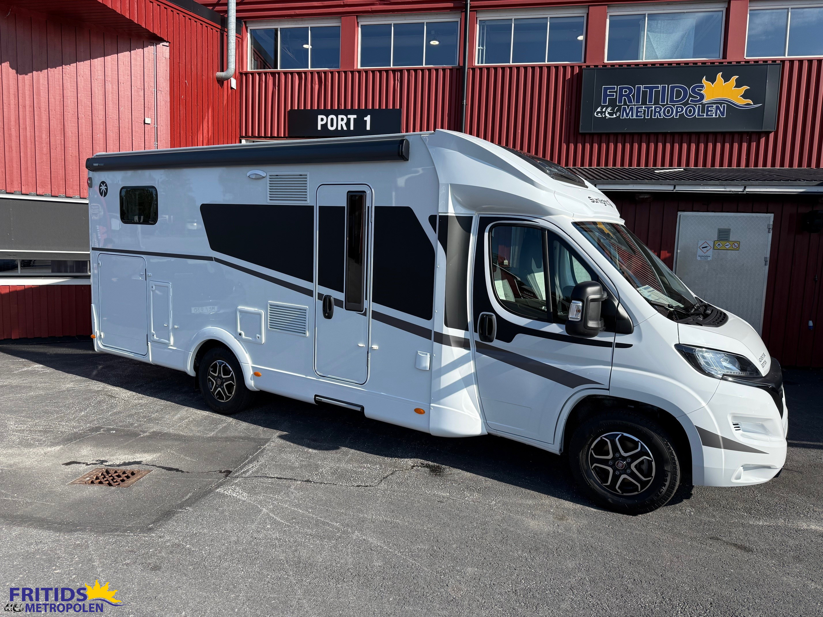 Produktbild 1 - Sunlight T 68 Adventure Mediacenter 2024