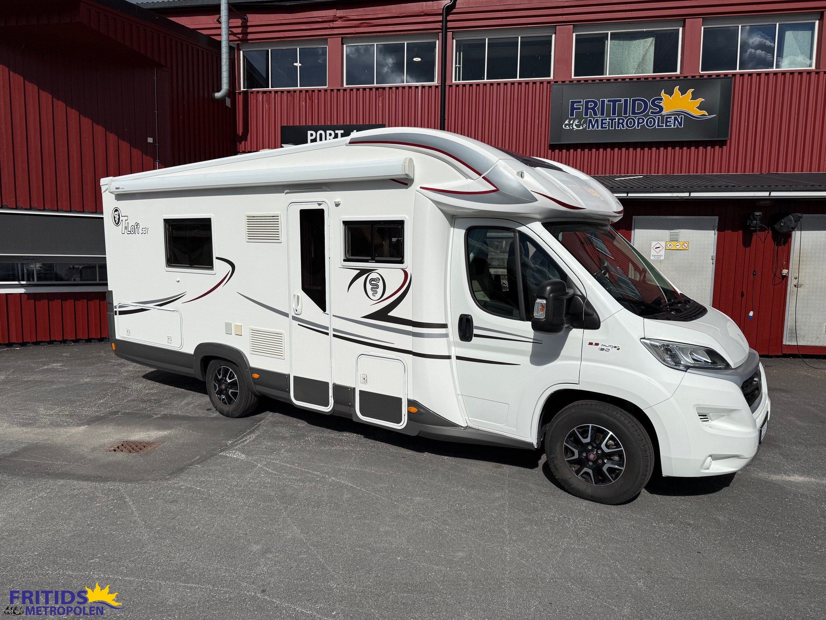 Produktbild 1 - Elnagh T-Loft 531 Taksäng - 5:e säte 2016