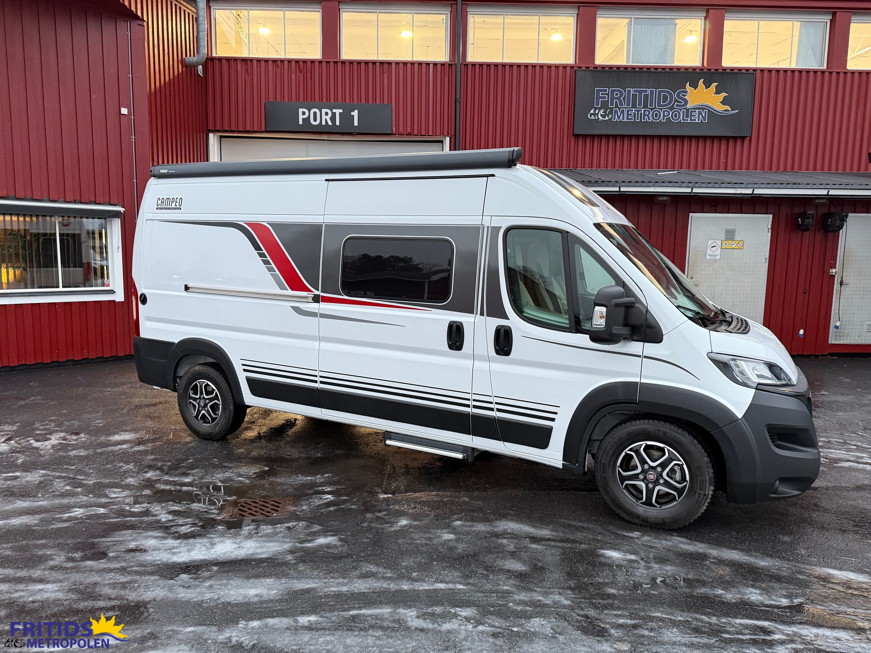 Produktbild 1 - Bürstner Campeo C 600 9G Auto-Elhandbroms-Digital 