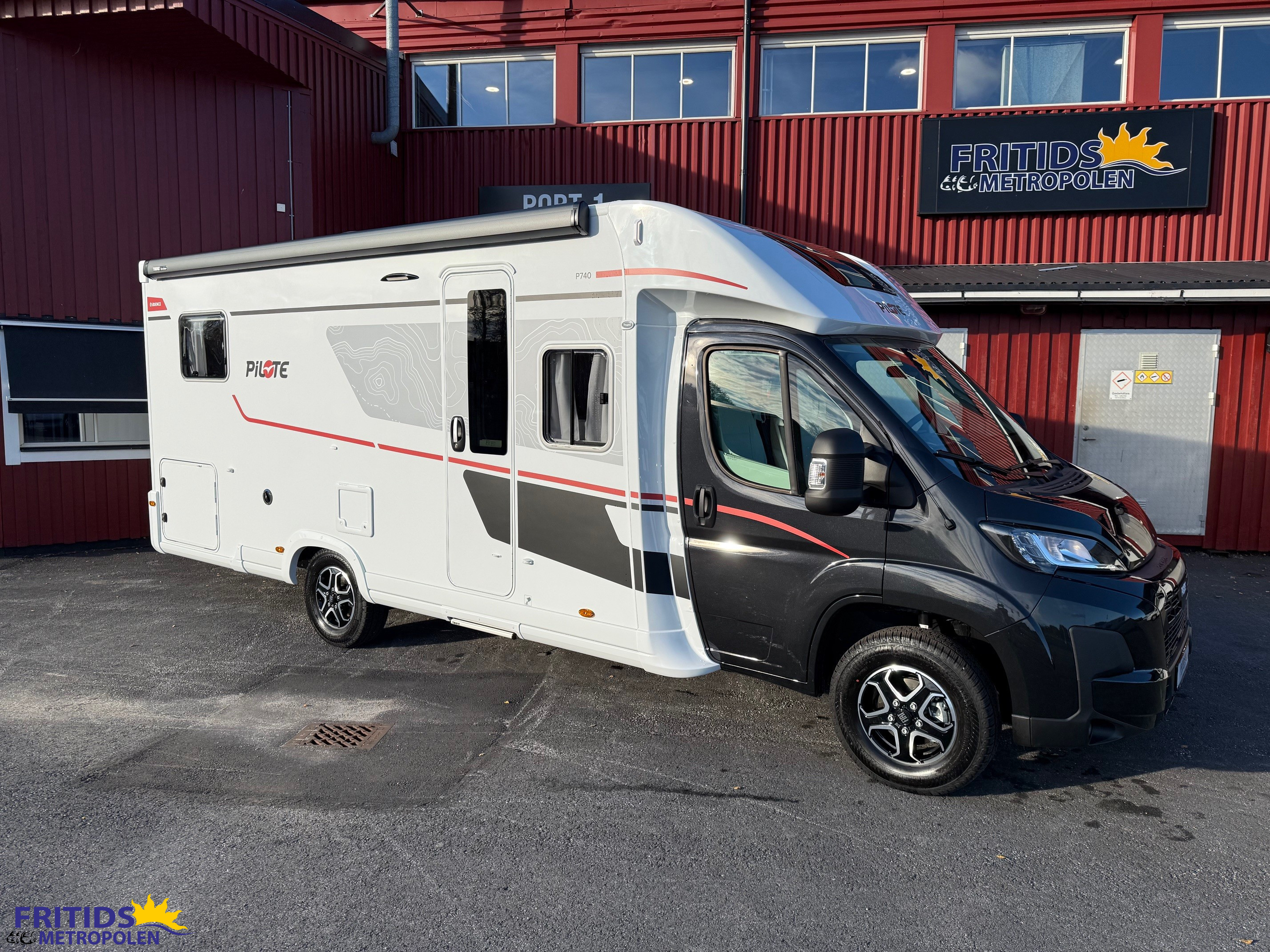 Produktbild 1 - Pilote P746 GJ Evidence Alde diesel-Lithium-5:e sä