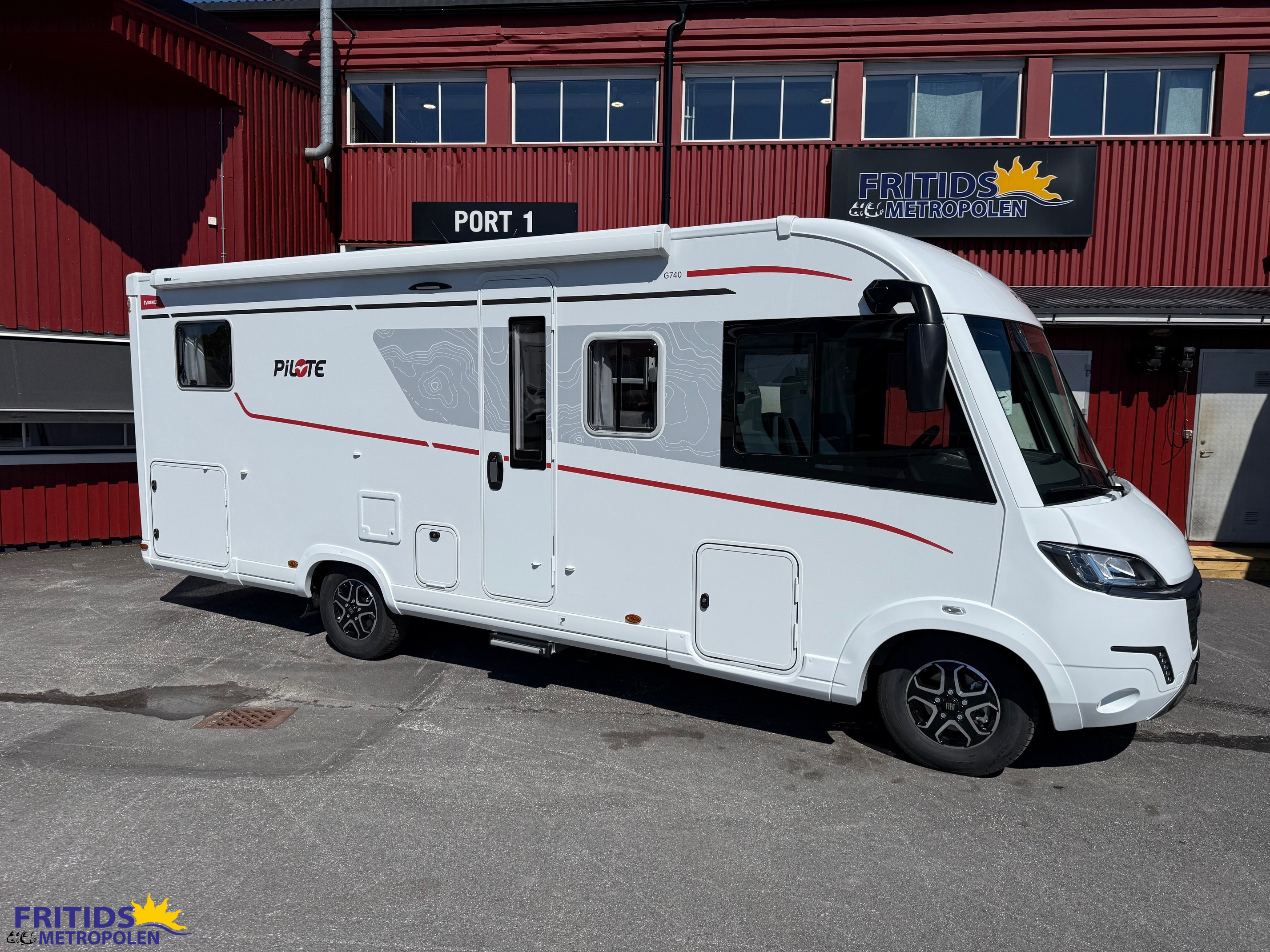 Produktbild 1 - Pilote G740 FGJ  Evidence 180hk-Alde diesel-Lithiu