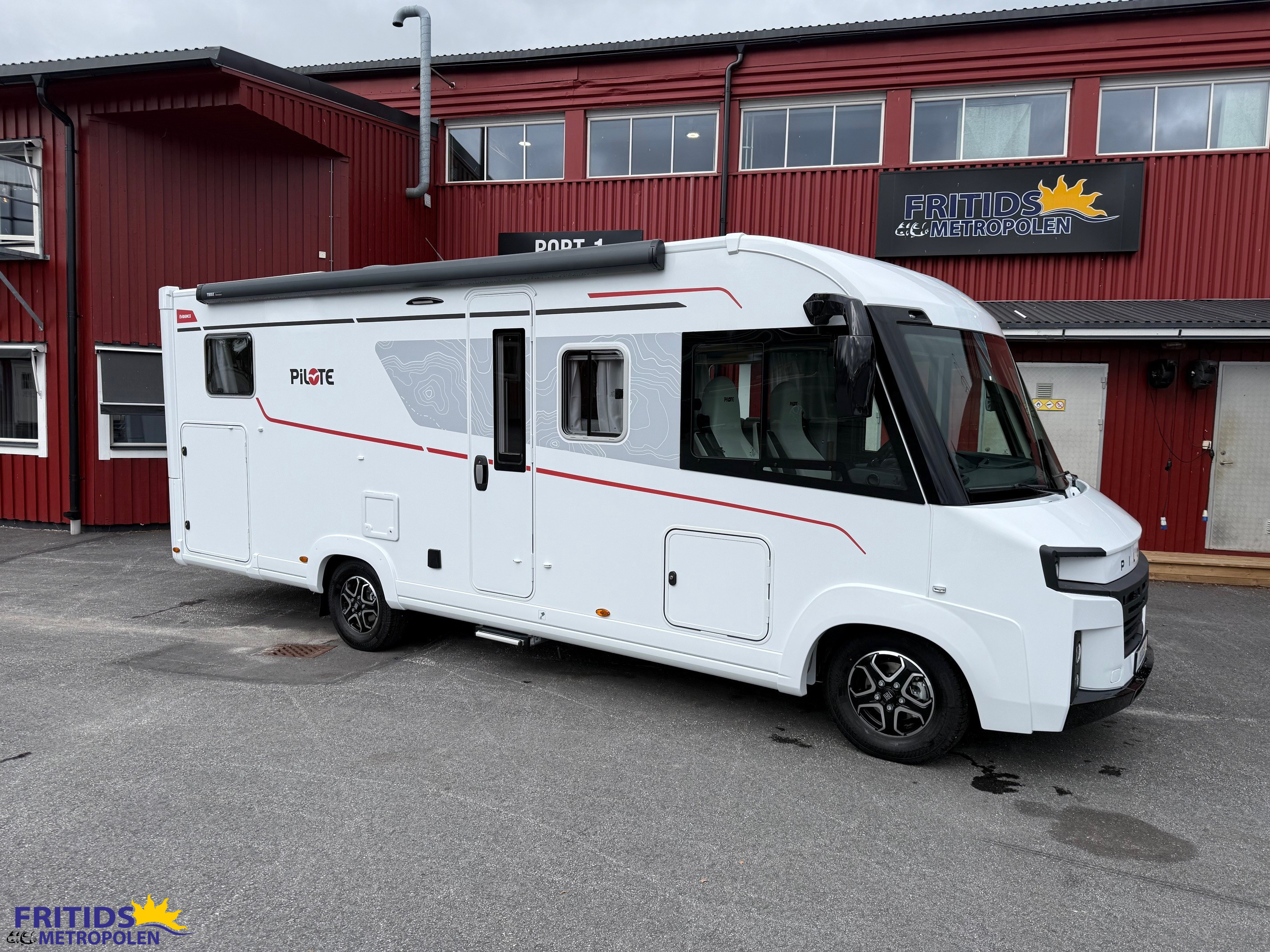 Produktbild 1 - Pilote G740 FGJ Evidence 180hk-Alde diesel-Lithium