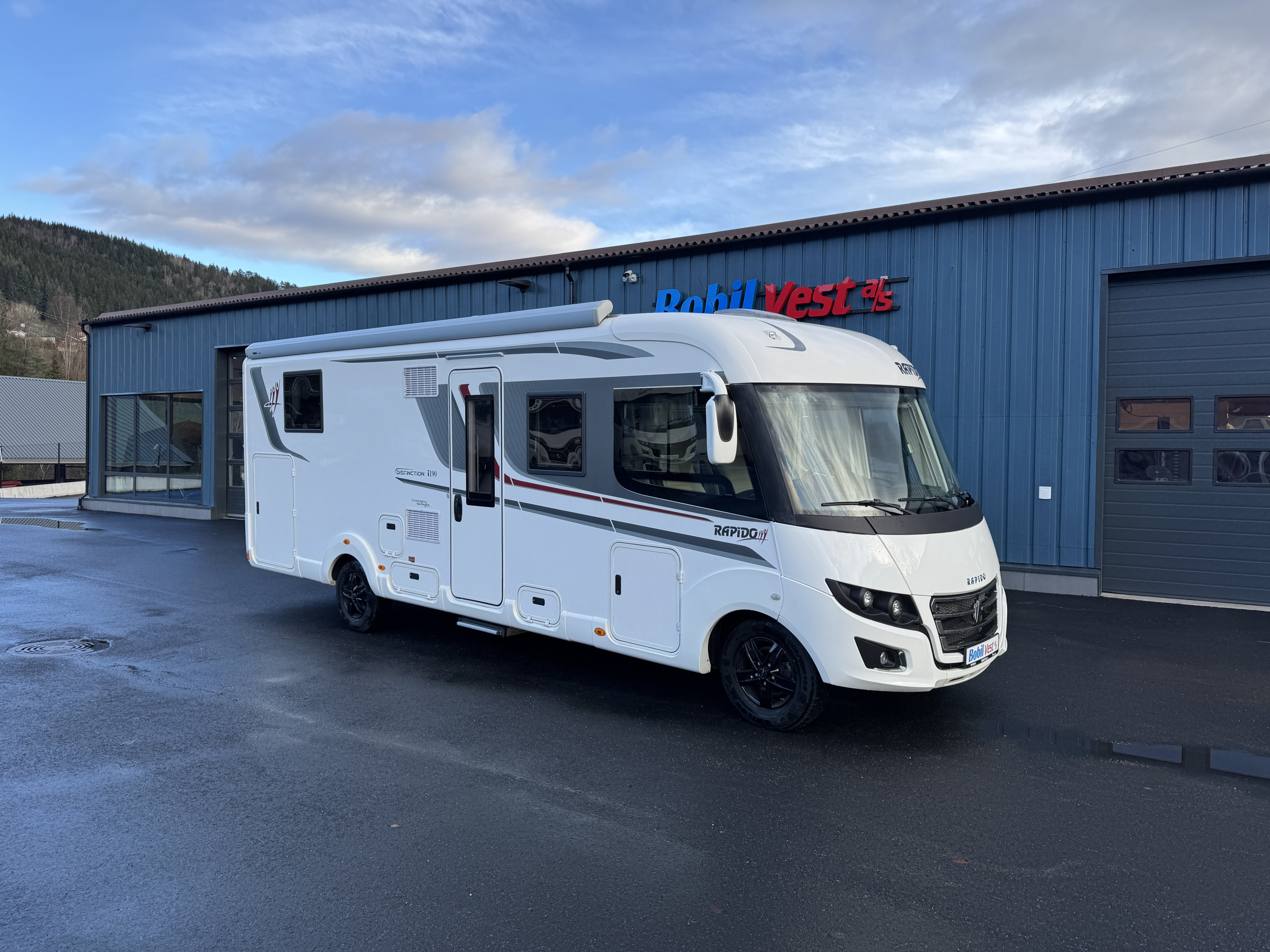 [general.product.image.short] 1 - Rapido I190 Distinction  2022