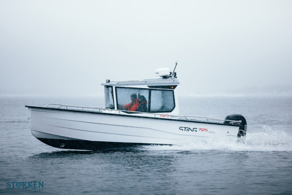 [general.product.image.short] 1 - Sting UTSTILLINGSBÅT - Sting 725 Pro+ Cabin XL - M