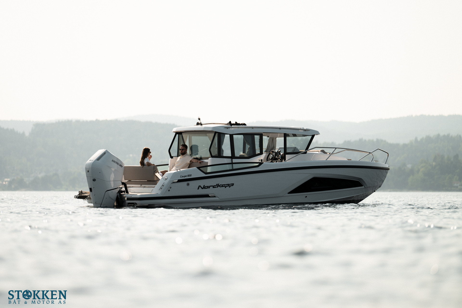 [general.product.image.short] 1 - Nordkapp Coupe 830 - Hvit Mercury 350hk V10 - Svær
