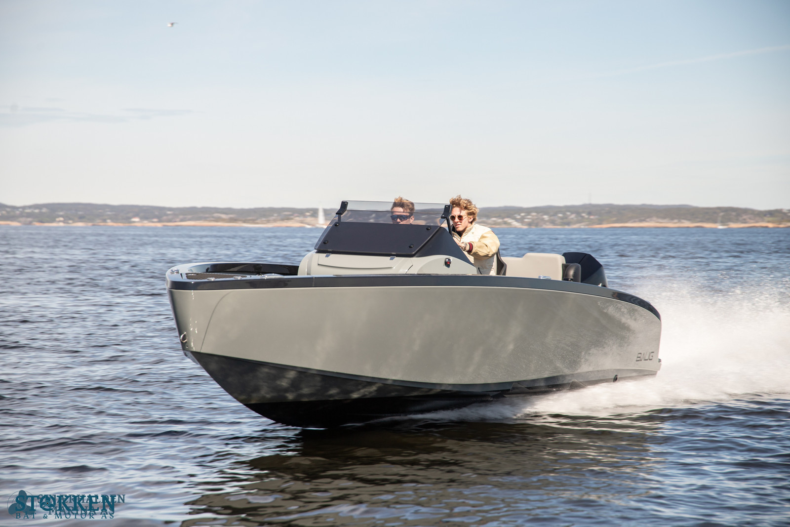 [general.product.image.short] 1 - BAUG Tjueen - Mercury 175hk V6 - Demobåt 2025