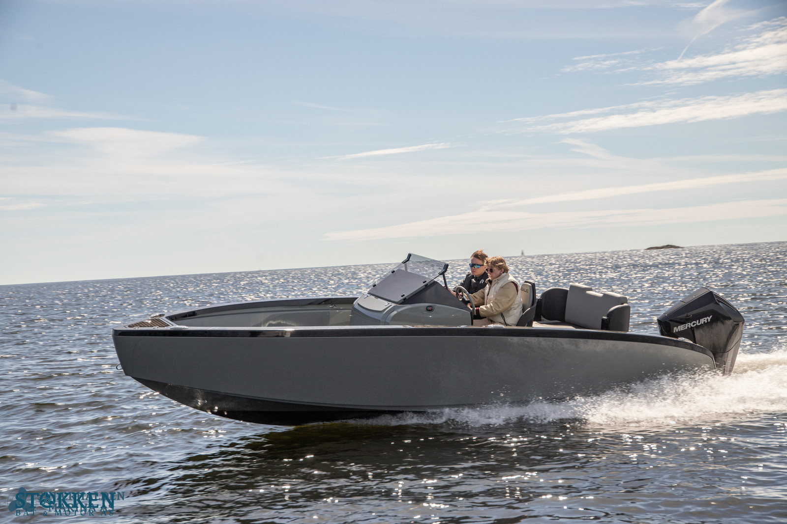 [general.product.image.short] 1 - BAUG Tjueen - Mercury 175hk V6 2025