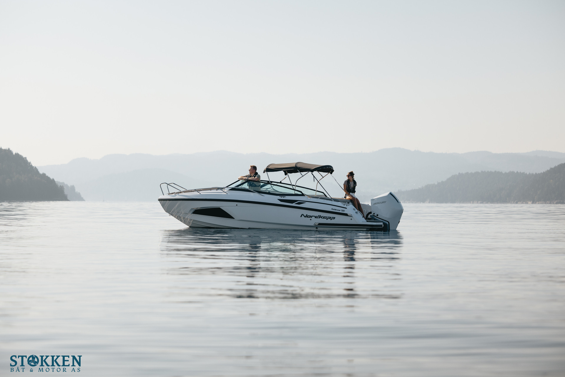 [general.product.image.short] 1 - Nordkapp Noblesse 720 - Hvit Mercury 250hk 2025
