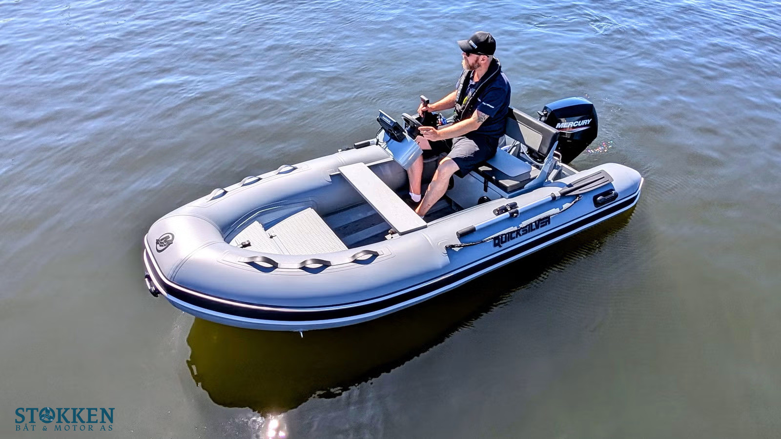 [general.product.image.short] 1 - Quicksilver 320 Alu RIB - styrekonsoll - Mercury 1