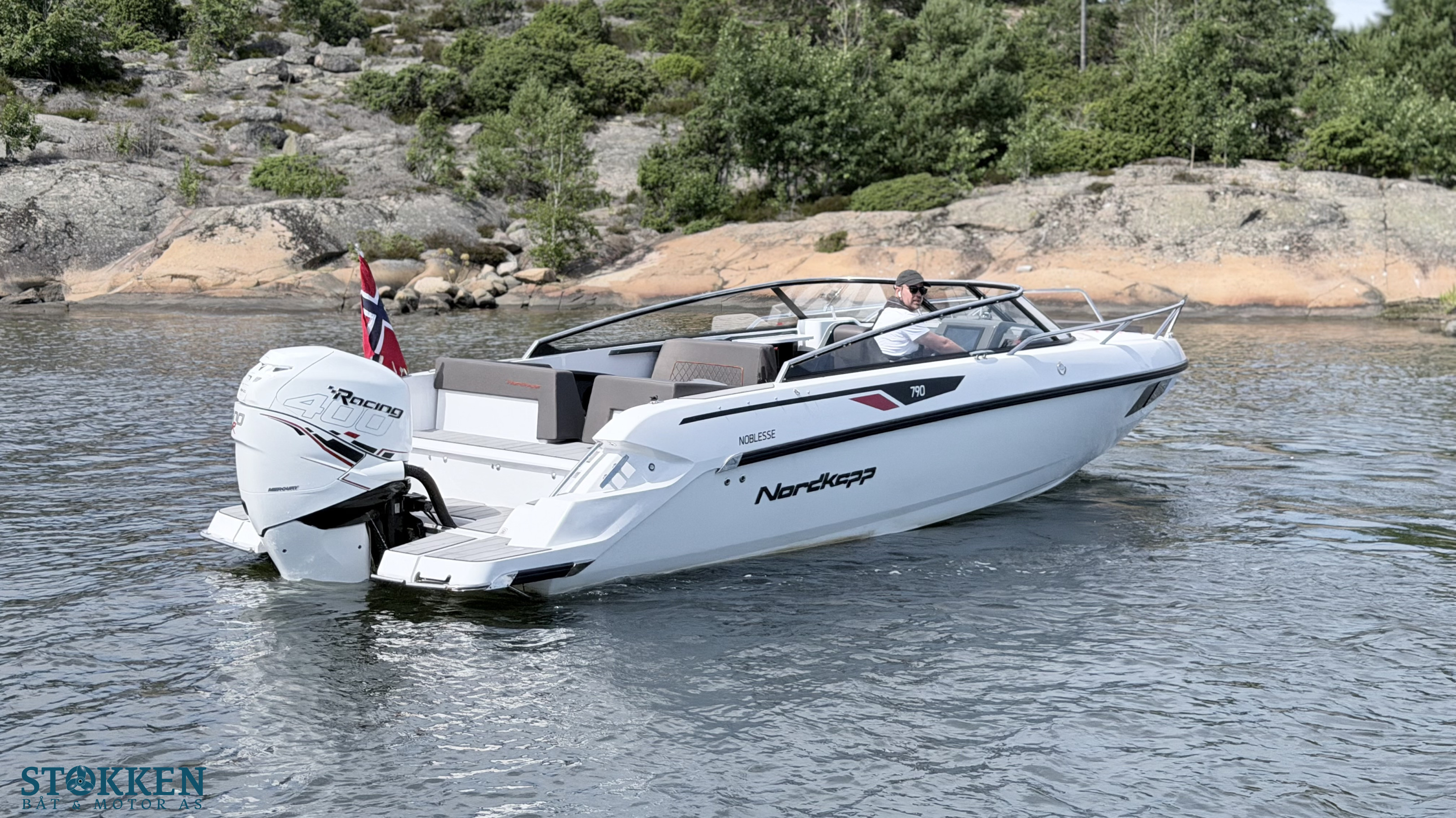 [general.product.image.short] 1 - Nordkapp 790 - Hvit Mercury 400hk - Særdeles velho