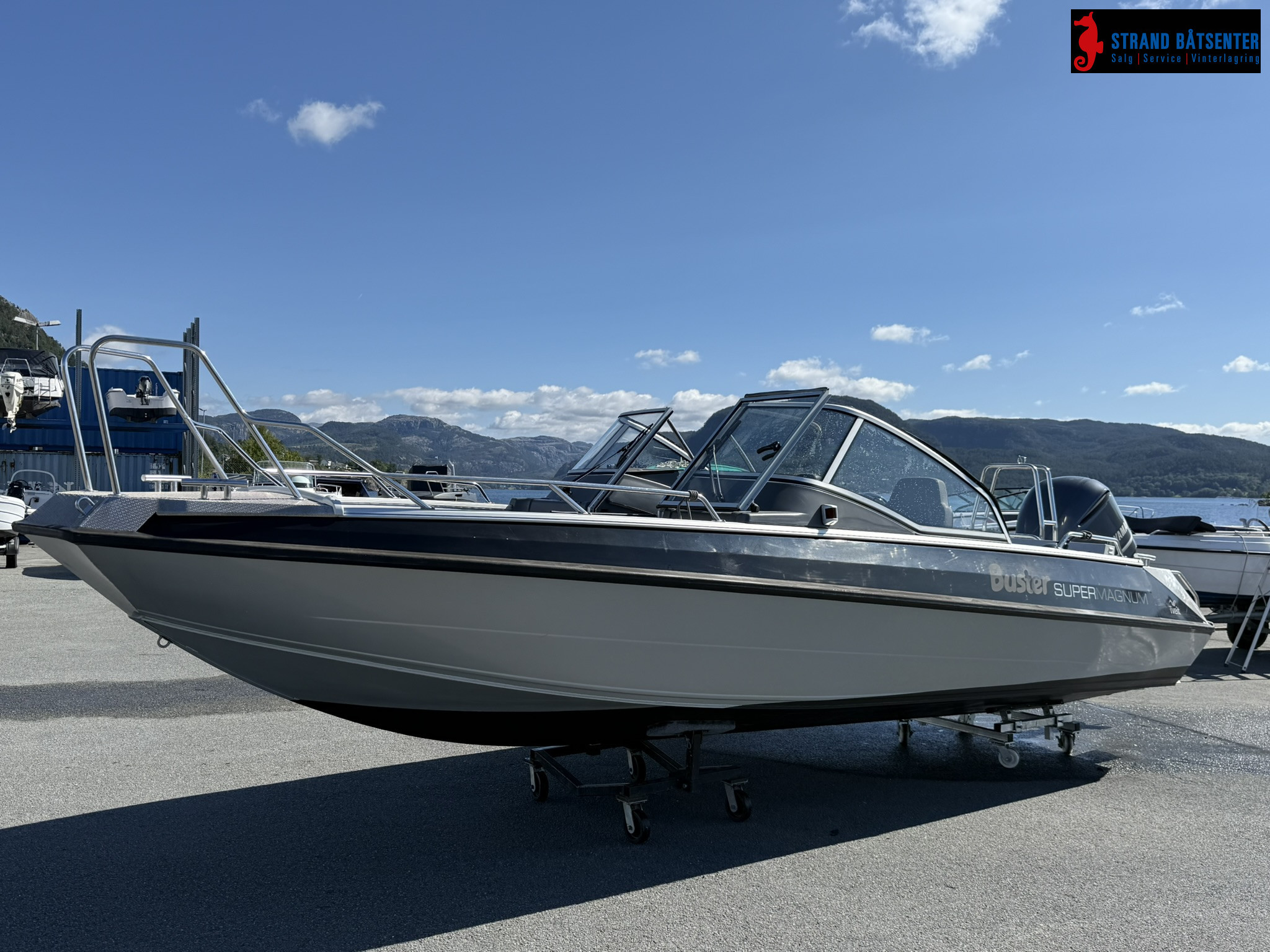 [general.product.image.short] 1 - Buster Super Magnum m/ 300 hk Yamaha 2016