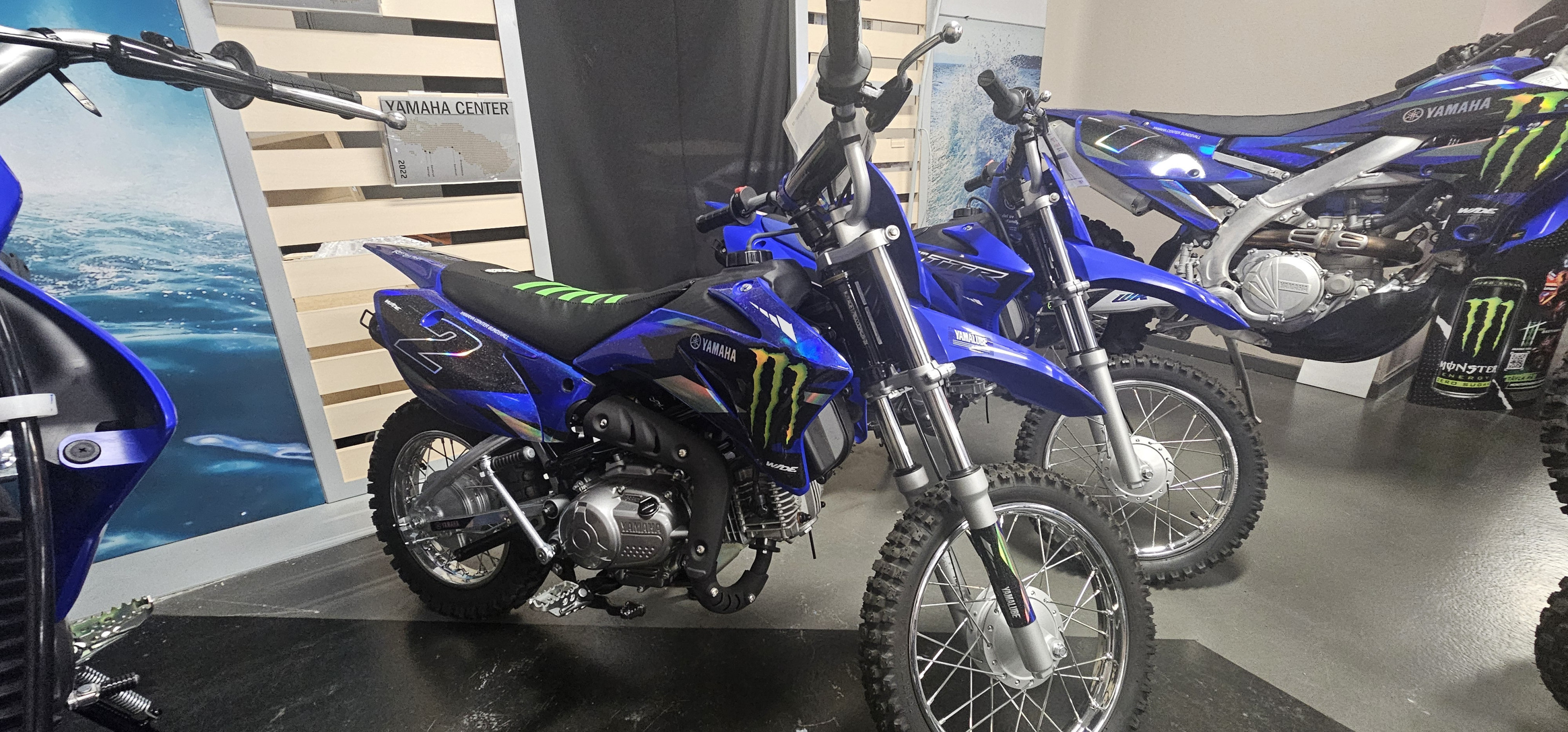 Produktbild 1 - Yamaha TT-R110E 2023 DPBSE BLUE "MONSTER" 2023