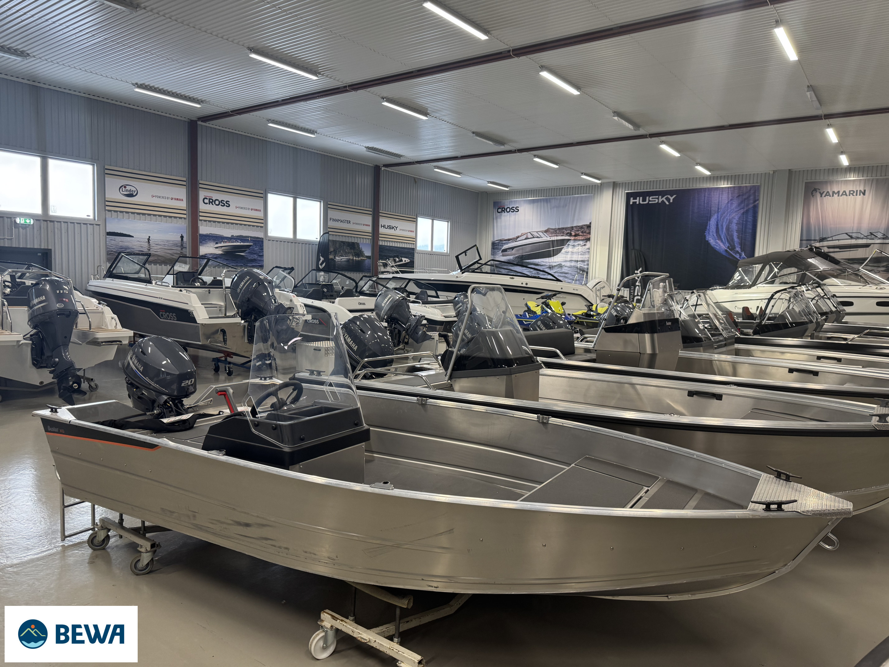 Produktbild 1 - Buster BUSTER XSr+F20GEPL 2024