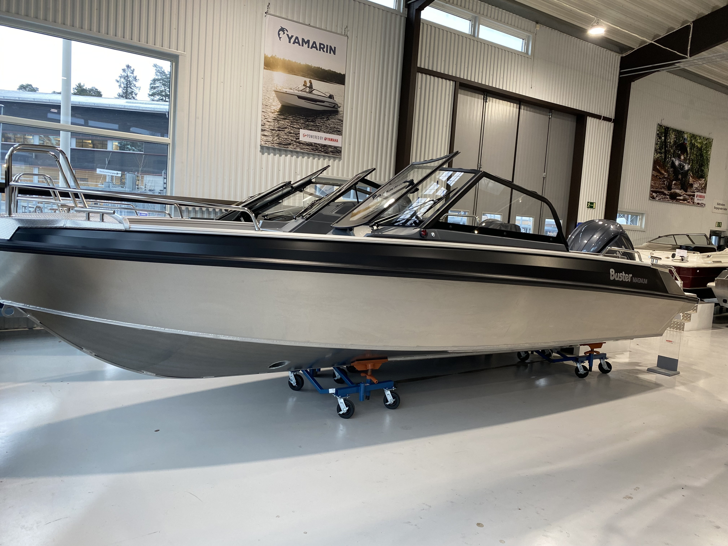 Produktbild 1 - Buster Magnum Yamaha F225XCB Comfort Edition 2023