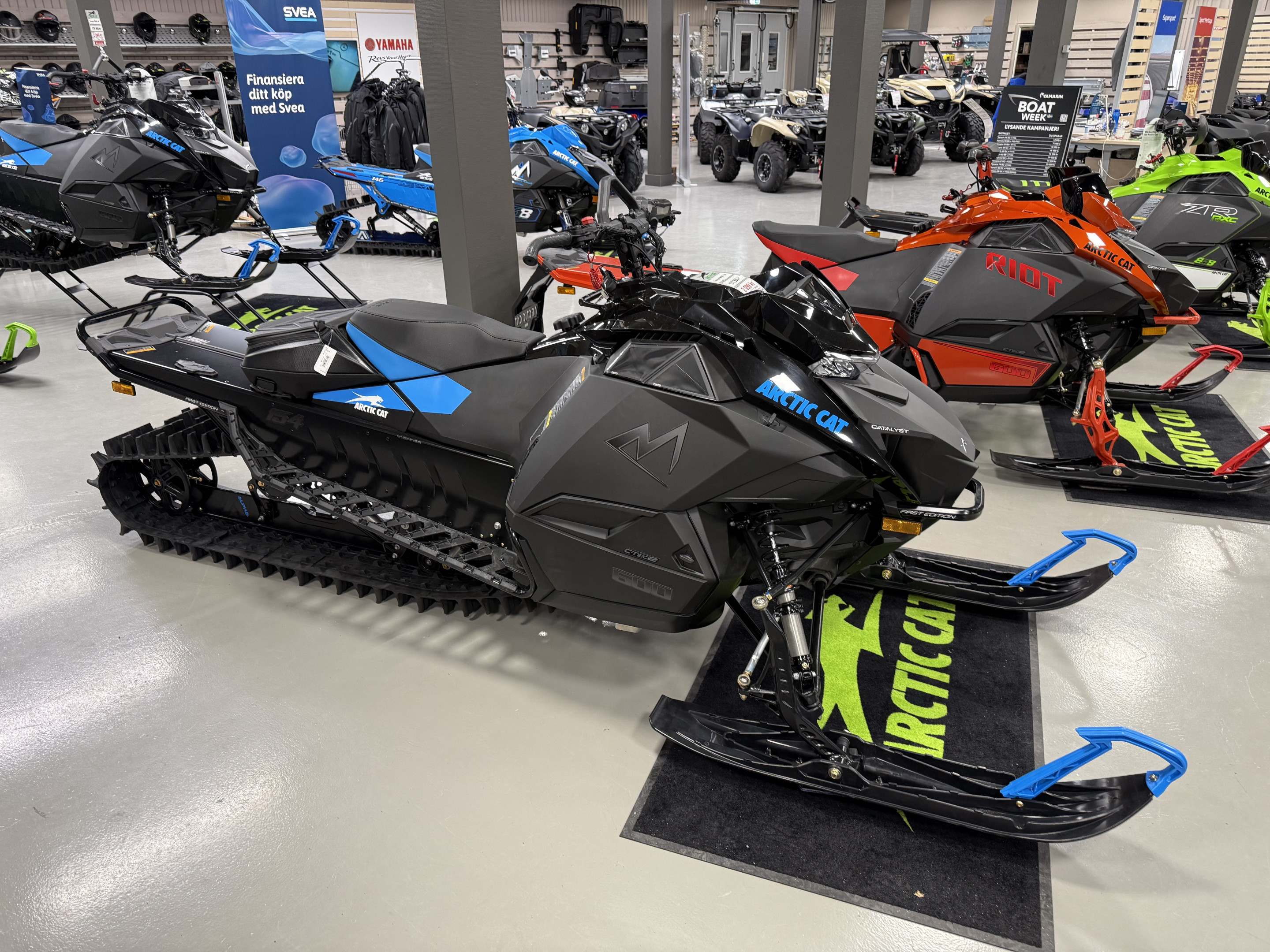 Produktbild 1 - Arctic Cat M 600 154" IFP ES EU BLACK 2024