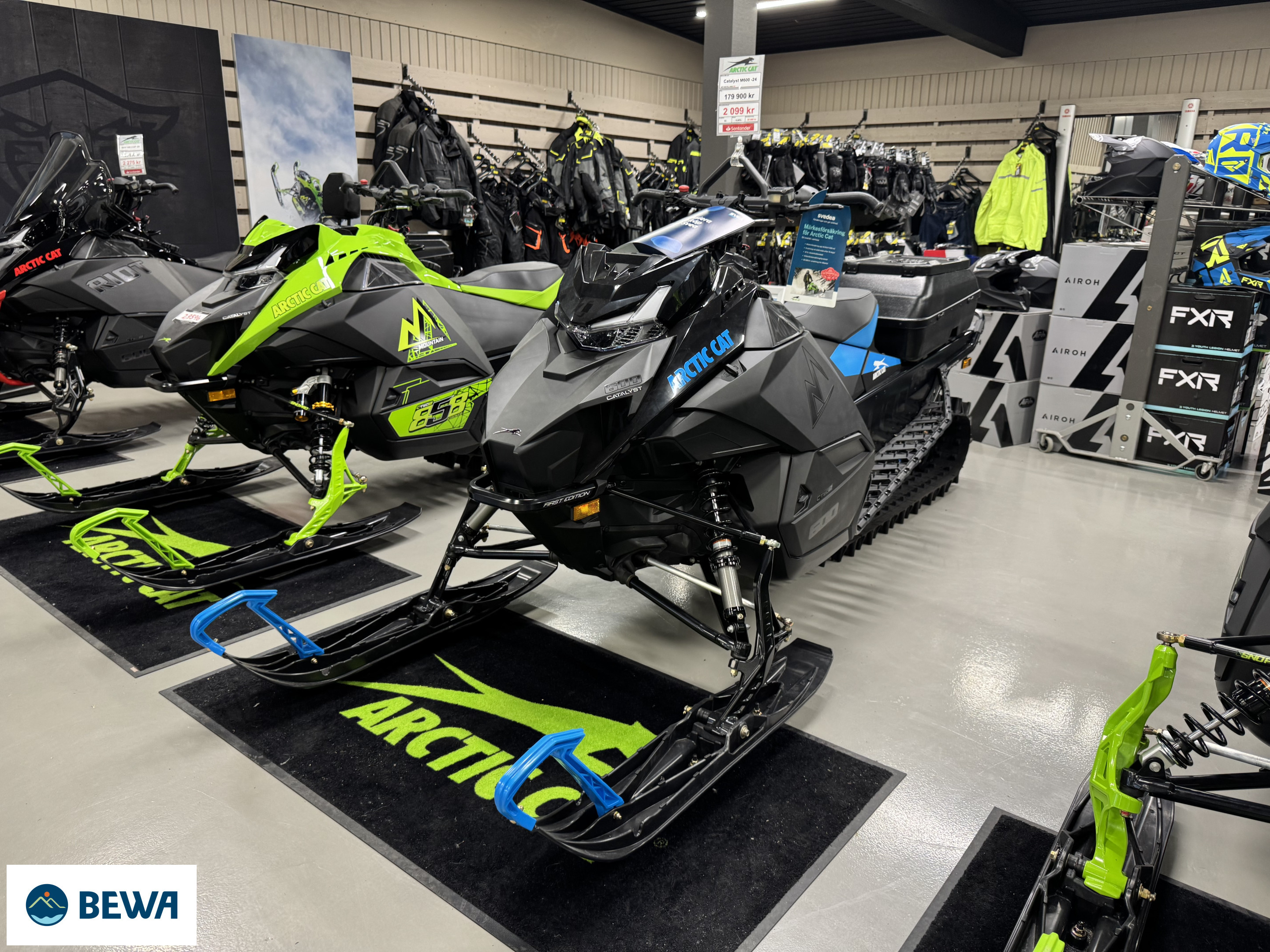 Produktbild 1 - Arctic Cat M 600 146" IFP ES EU BLACK 2024