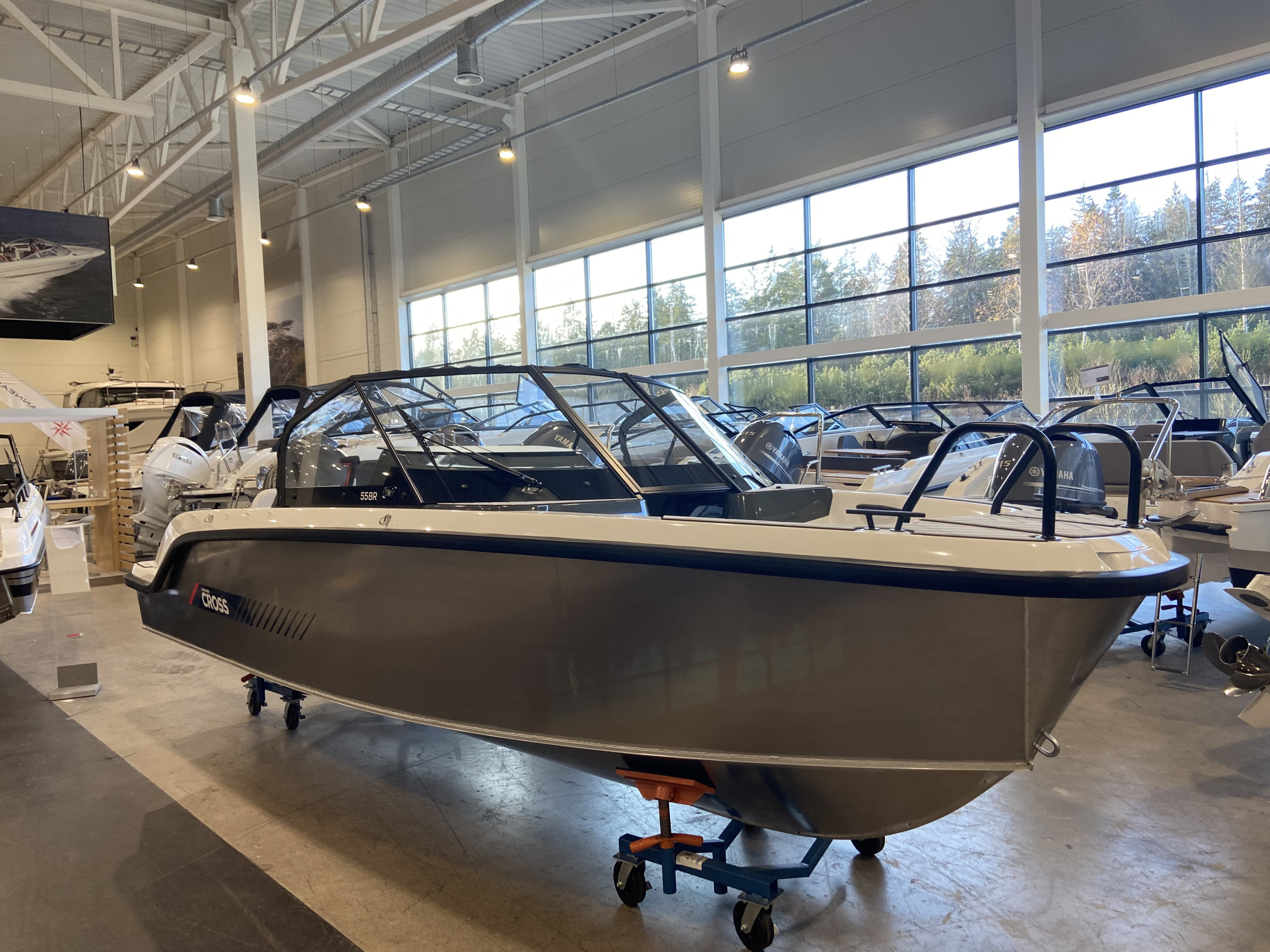 Produktbild 1 - Yamarin Cross 55 BR Yamaha F115 KAMPANJ! 2025