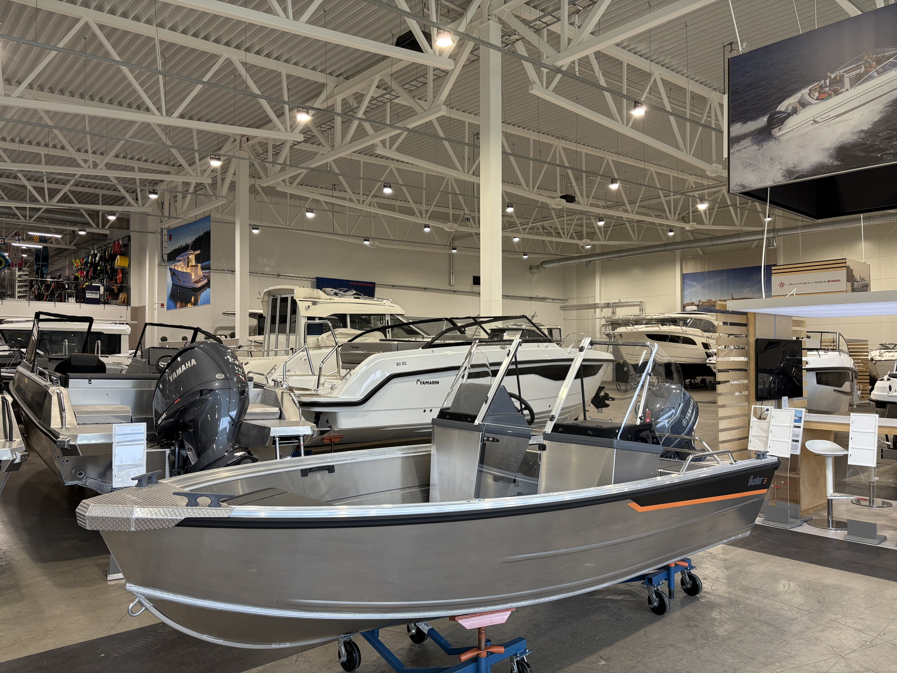 Produktbild 1 - Buster S2 ink. Yamaha F30 2026 KAMPANJ 2024