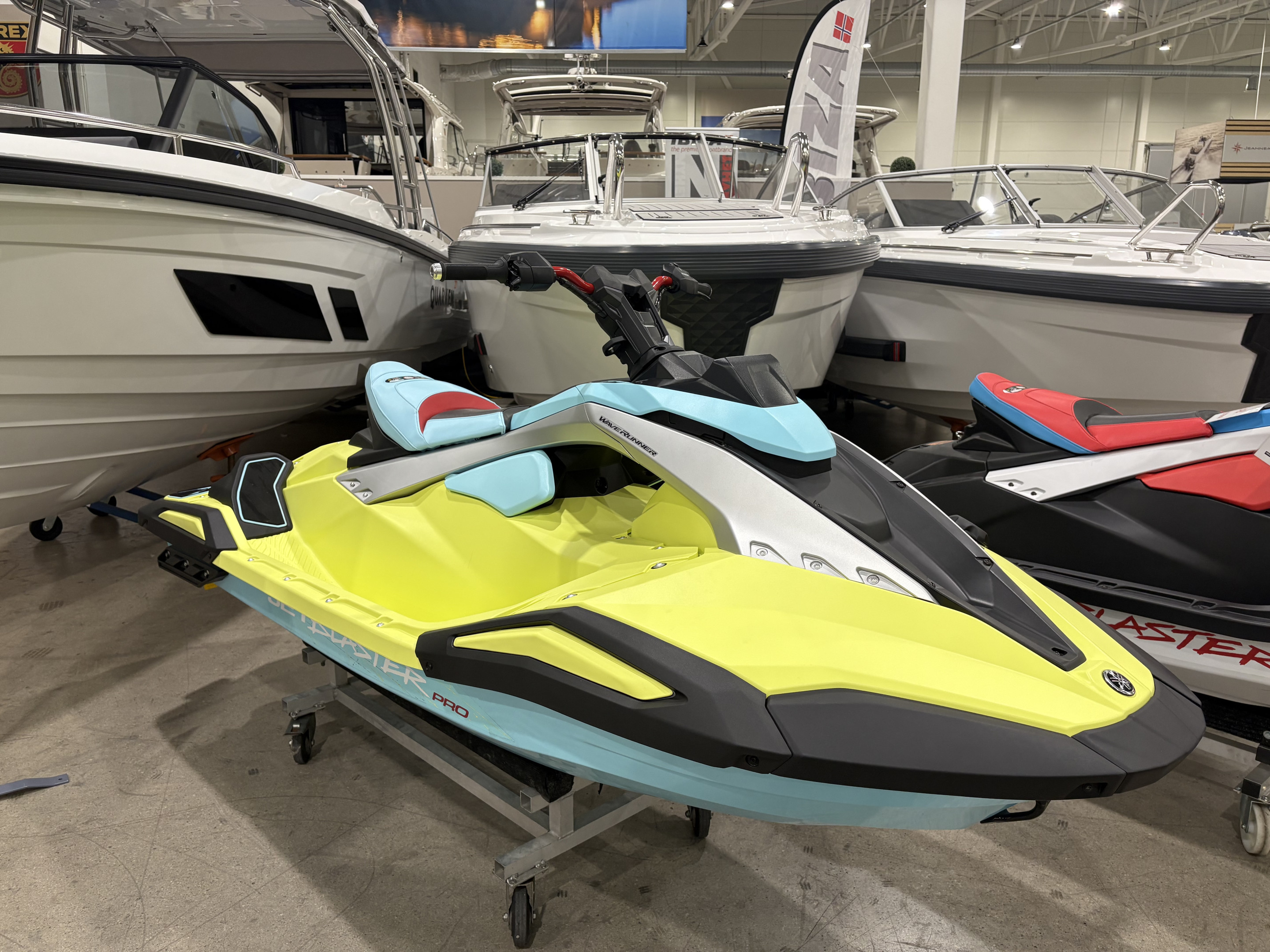 Produktbild 1 - Yamaha Waverunner JetBlaster Pro  2025