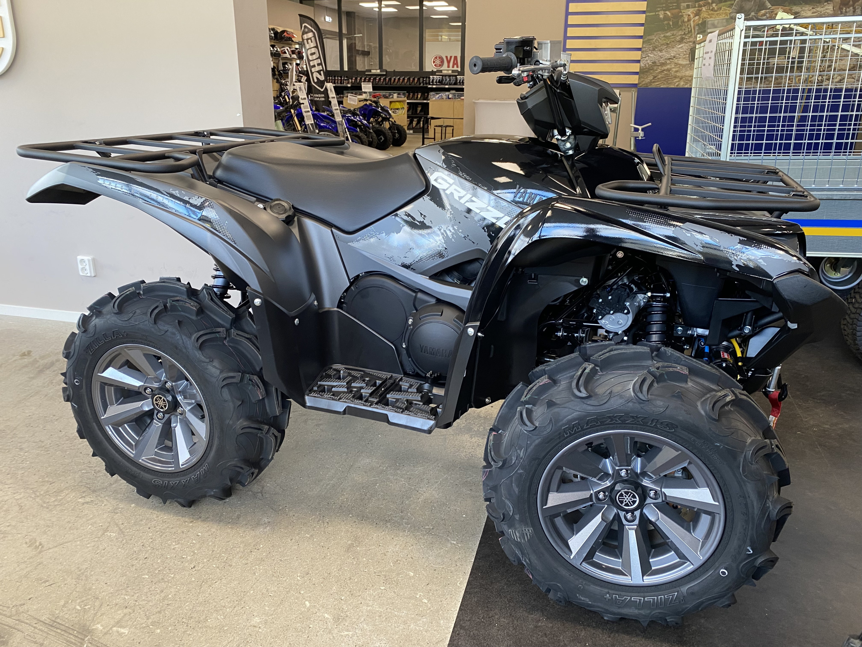 Produktbild 1 - Yamaha GRIZZLY 700 EPS SE ALU metallic Black  2025