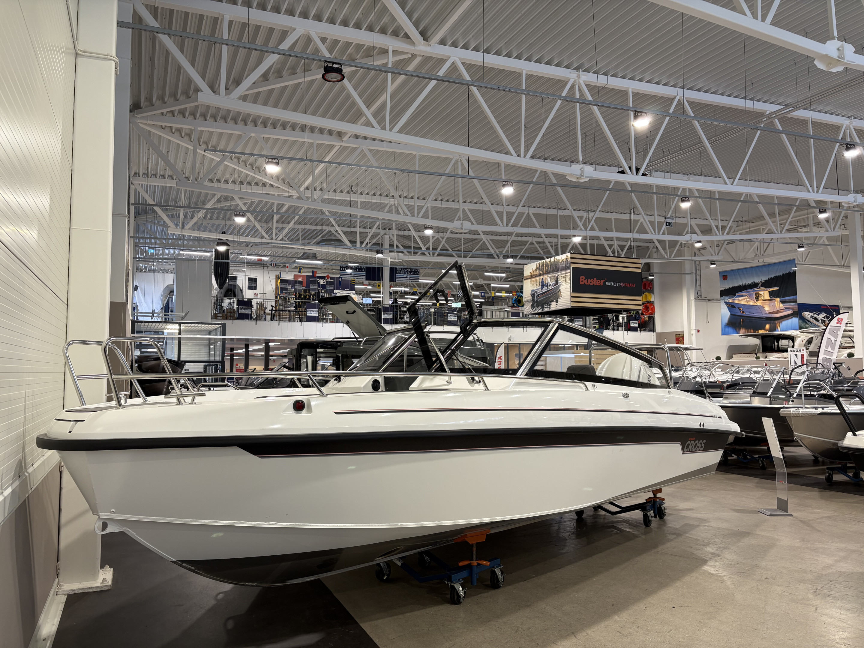 Produktbild 1 - Yamarin Cross 75 BR ink. Yamaha F300 WHITE Kampanj