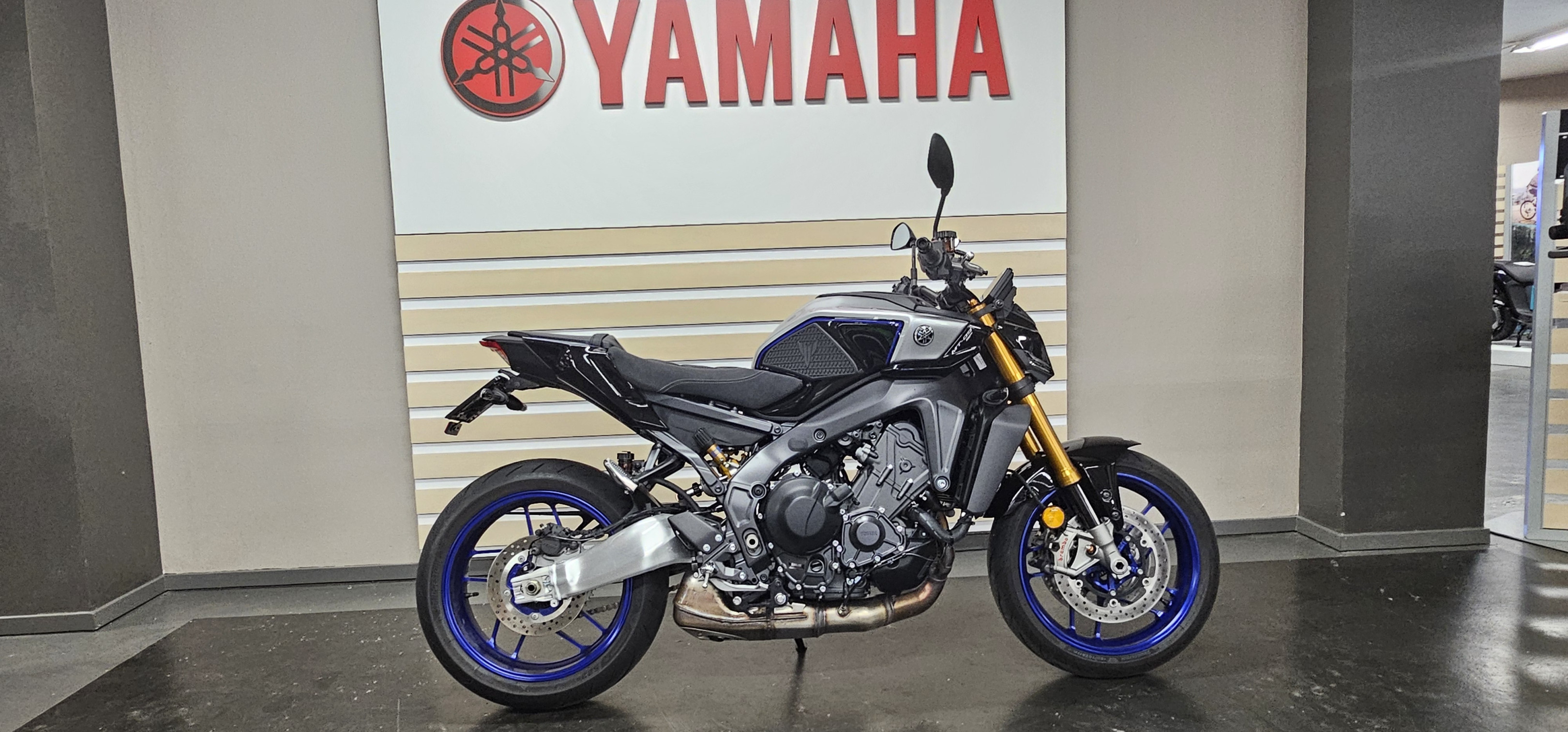 Produktbild 1 - Yamaha MT-09 SP 2024 BWM2 2025