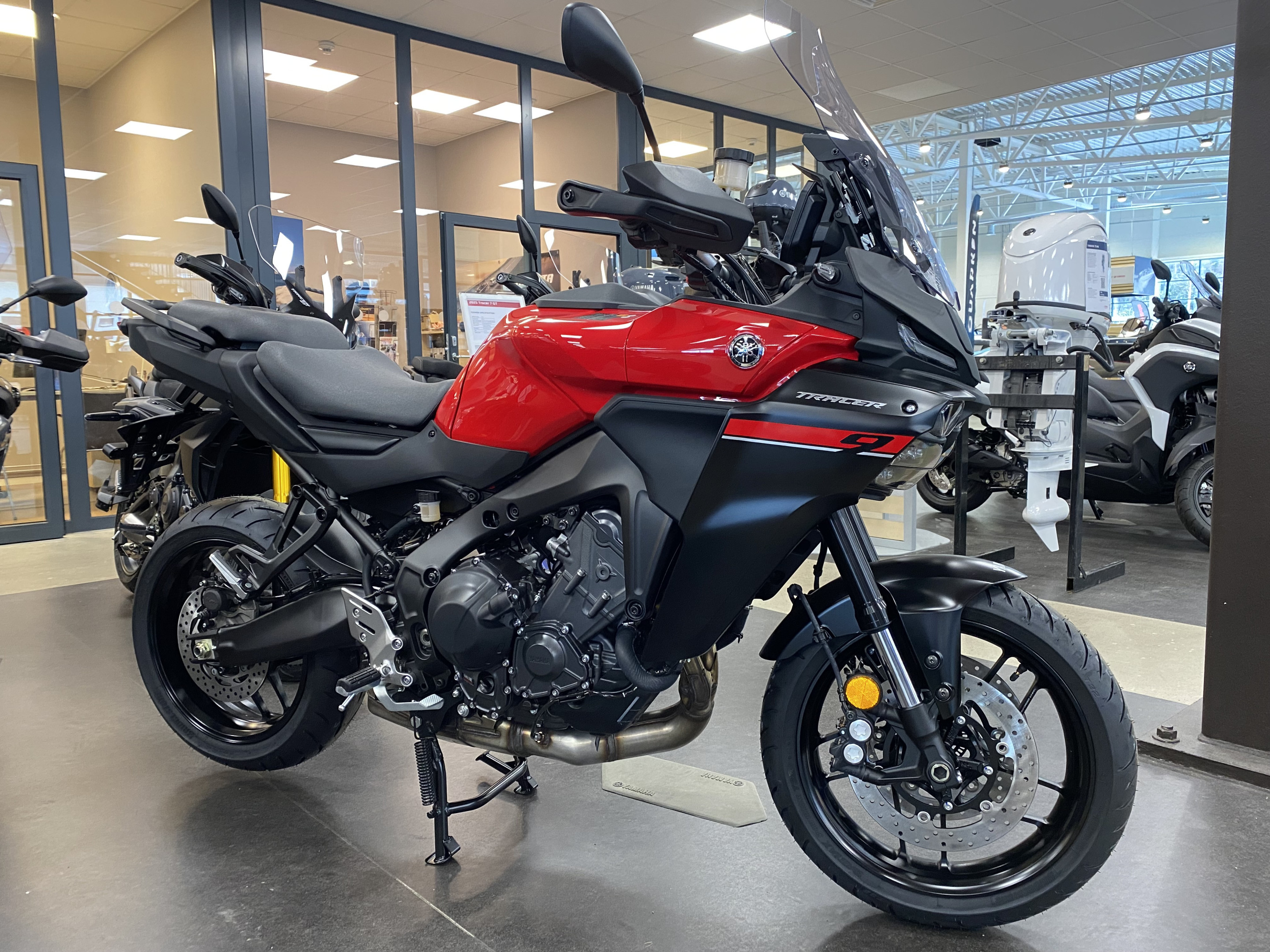 Produktbild 1 - Yamaha TRACER 9         2025