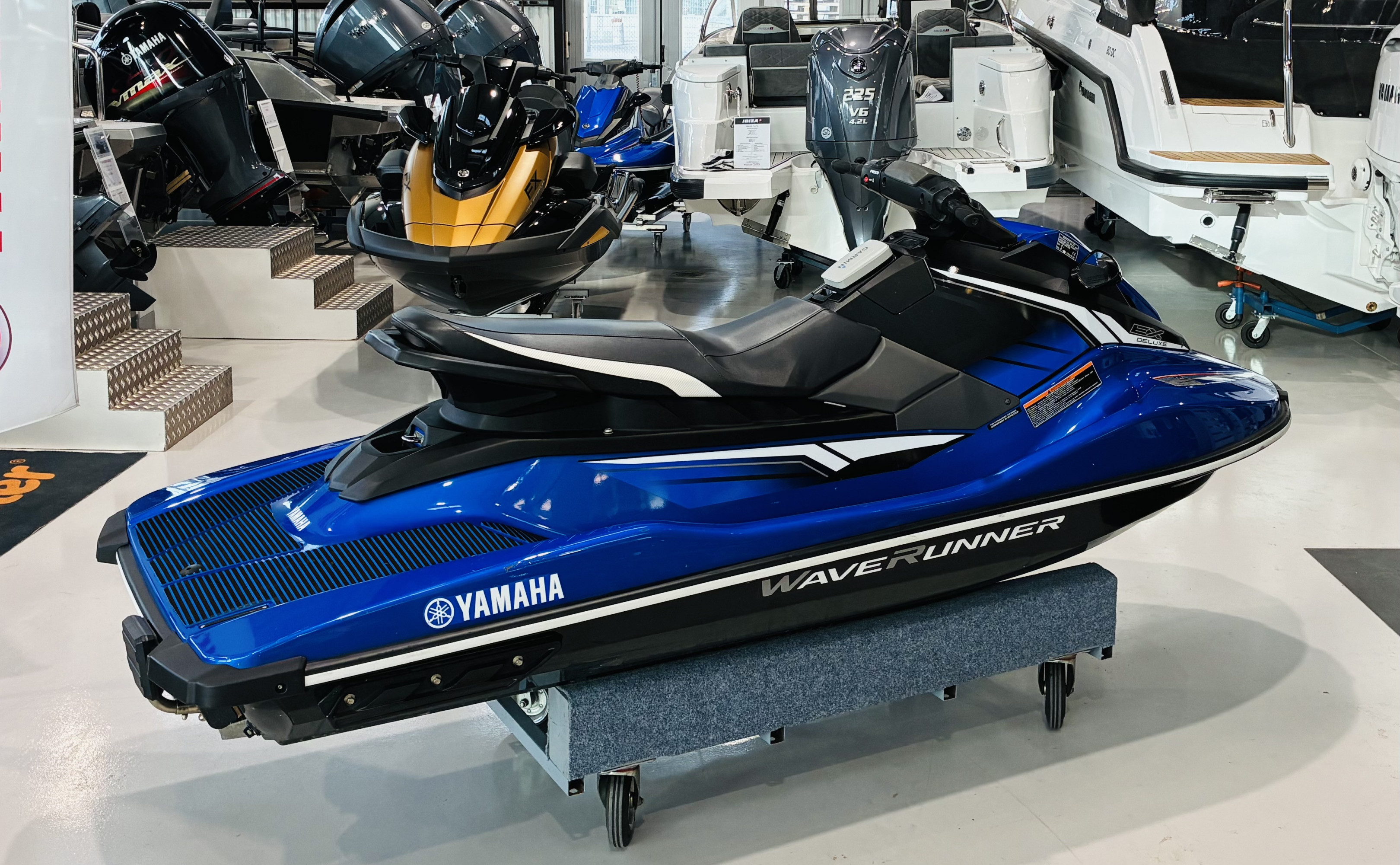 Produktbild 1 - Yamaha EX Deluxe 2018