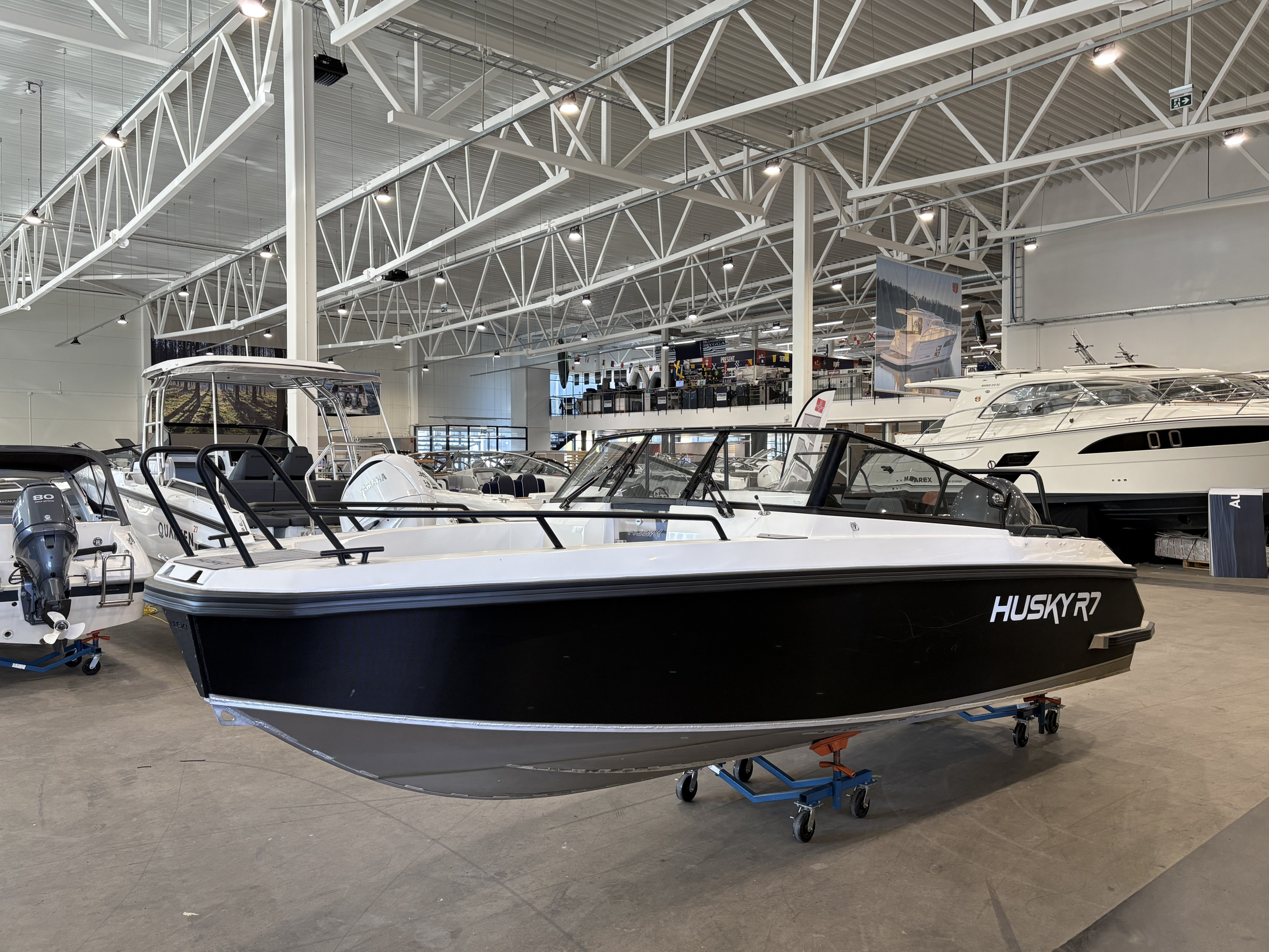 Produktbild 1 - Husky R7 ink. Yamaha F200 - TRIMPLAN - FINNS I HAL