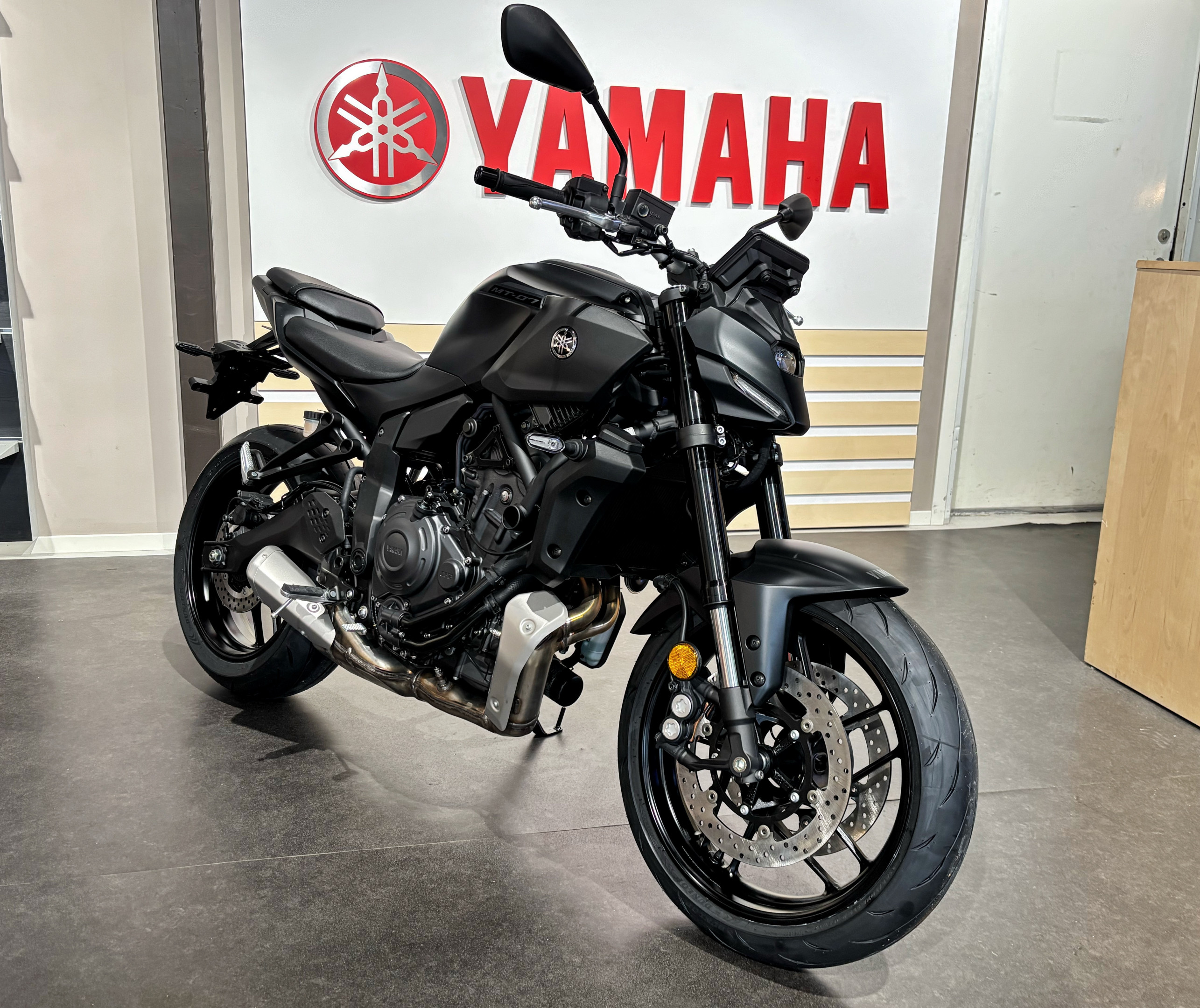 Produktbild 1 - Yamaha MT-07 Tech Black 2026