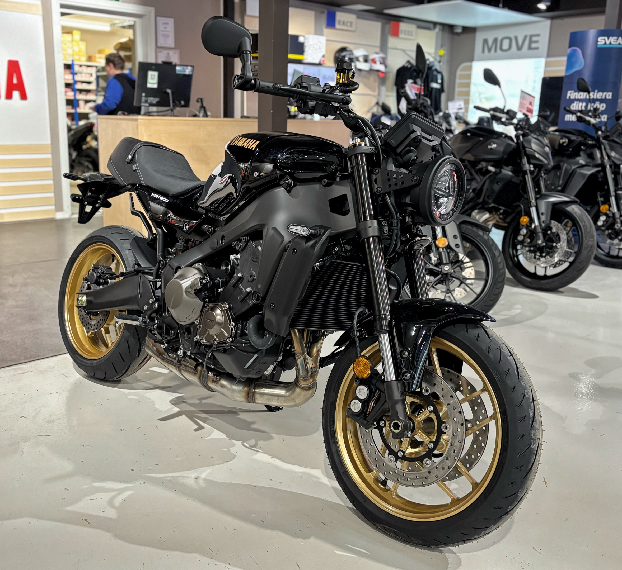 Produktbild 1 - Yamaha XSR900 Midnight Black                2025