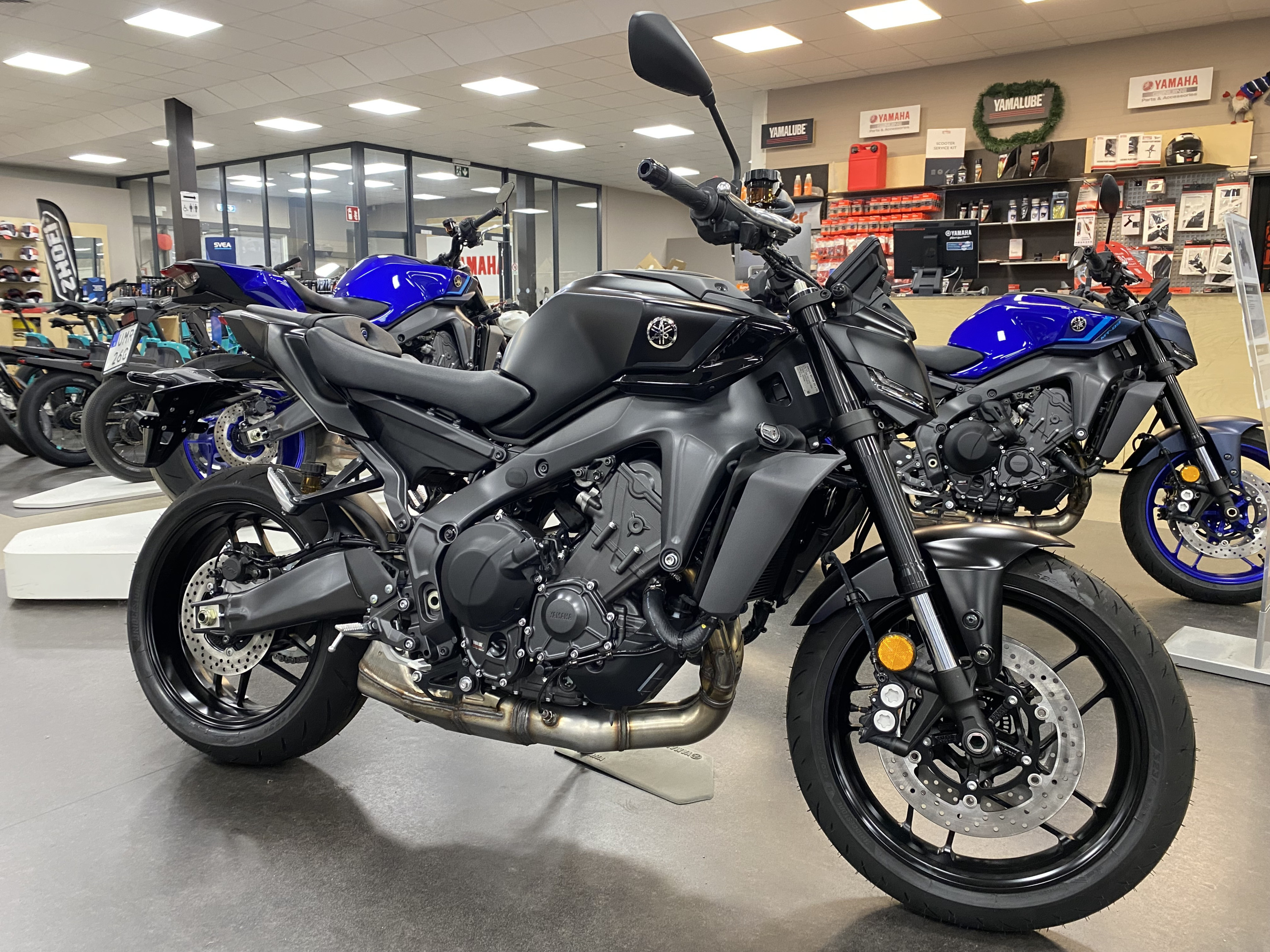 Produktbild 1 - Yamaha MT-09 Tech Black               2025