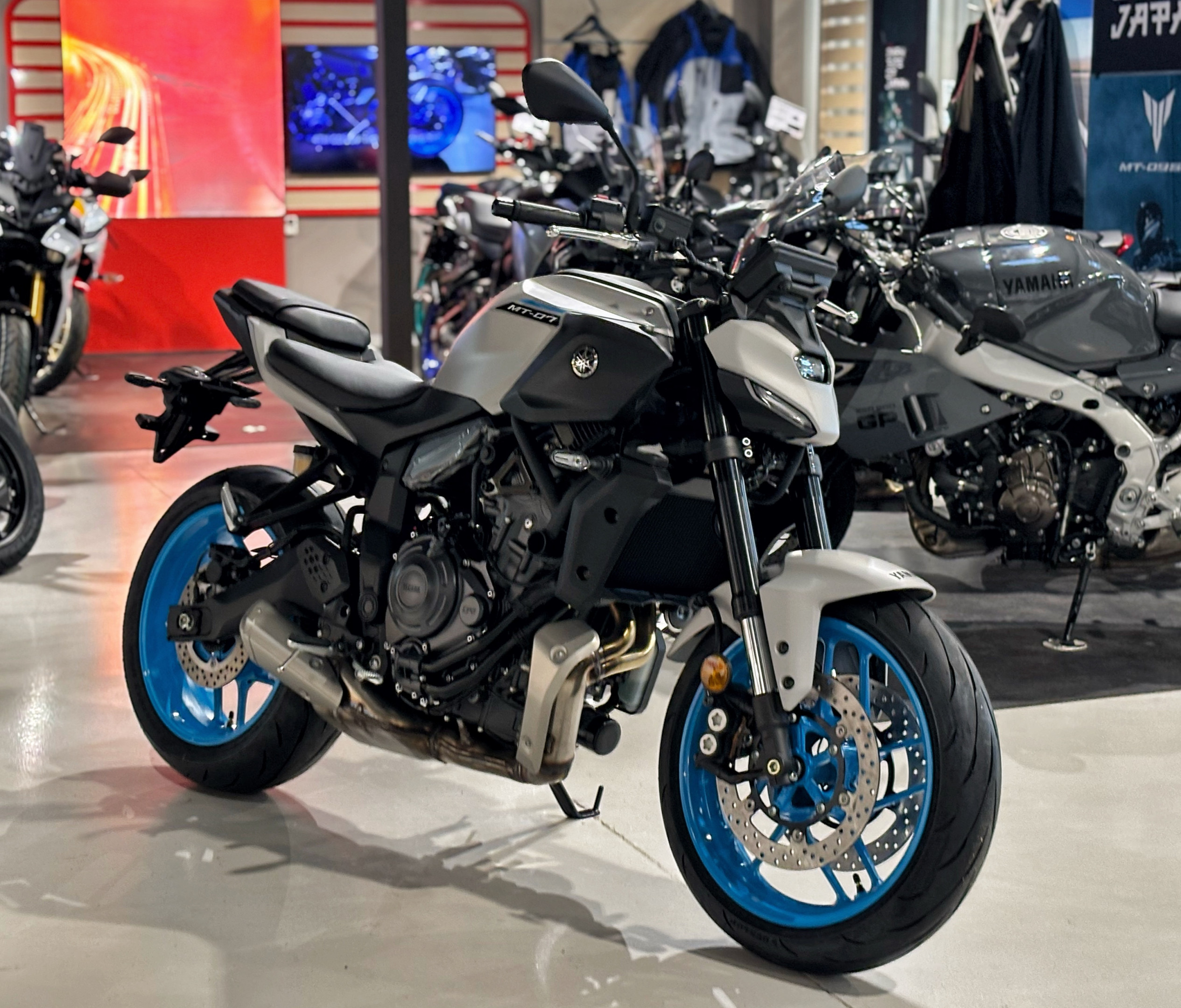 Produktbild 1 - Yamaha MT-07 2025 Ice Storm 2026