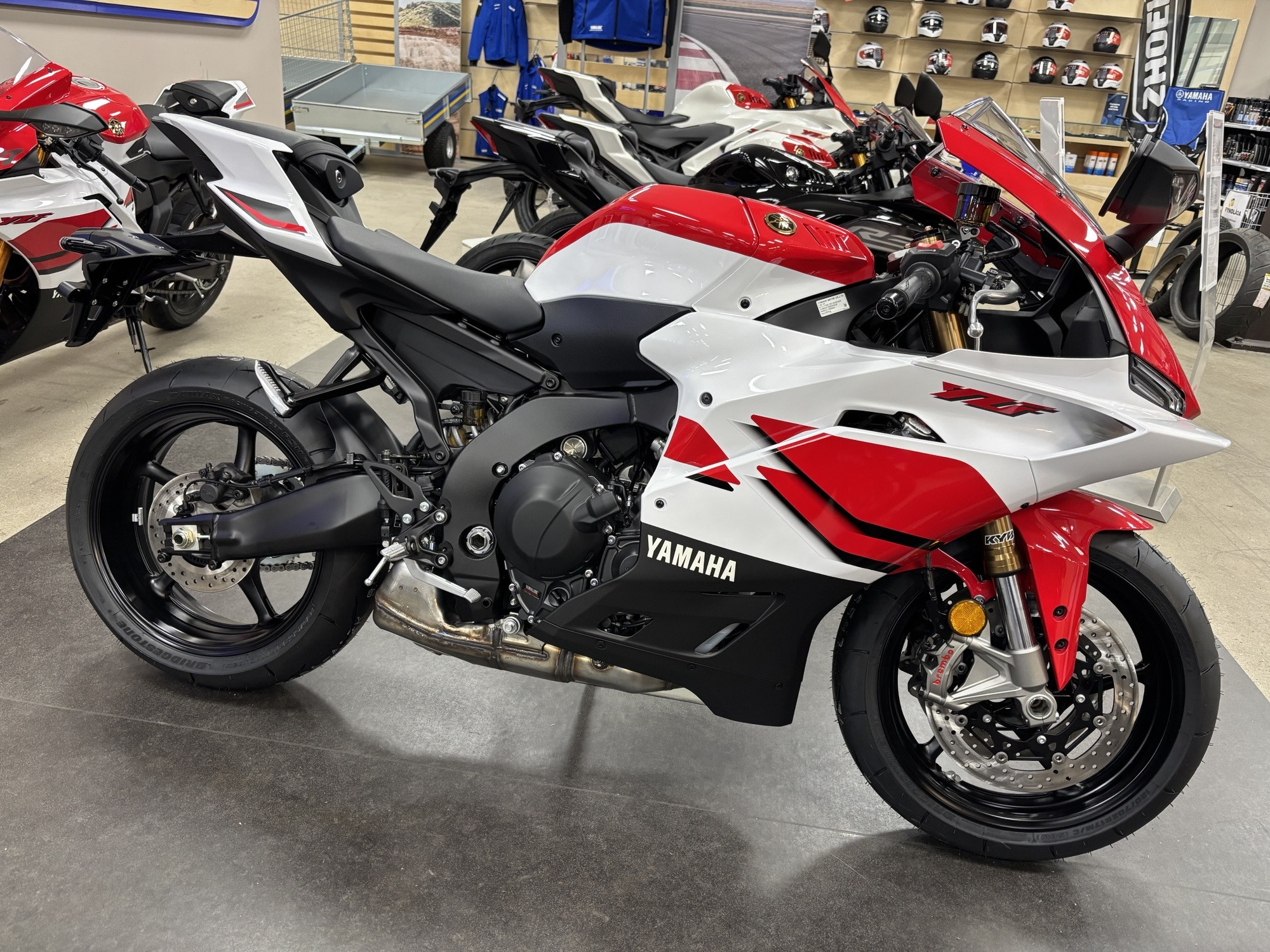 Produktbild 1 - Yamaha YZF-R9 Anniversary White              2026