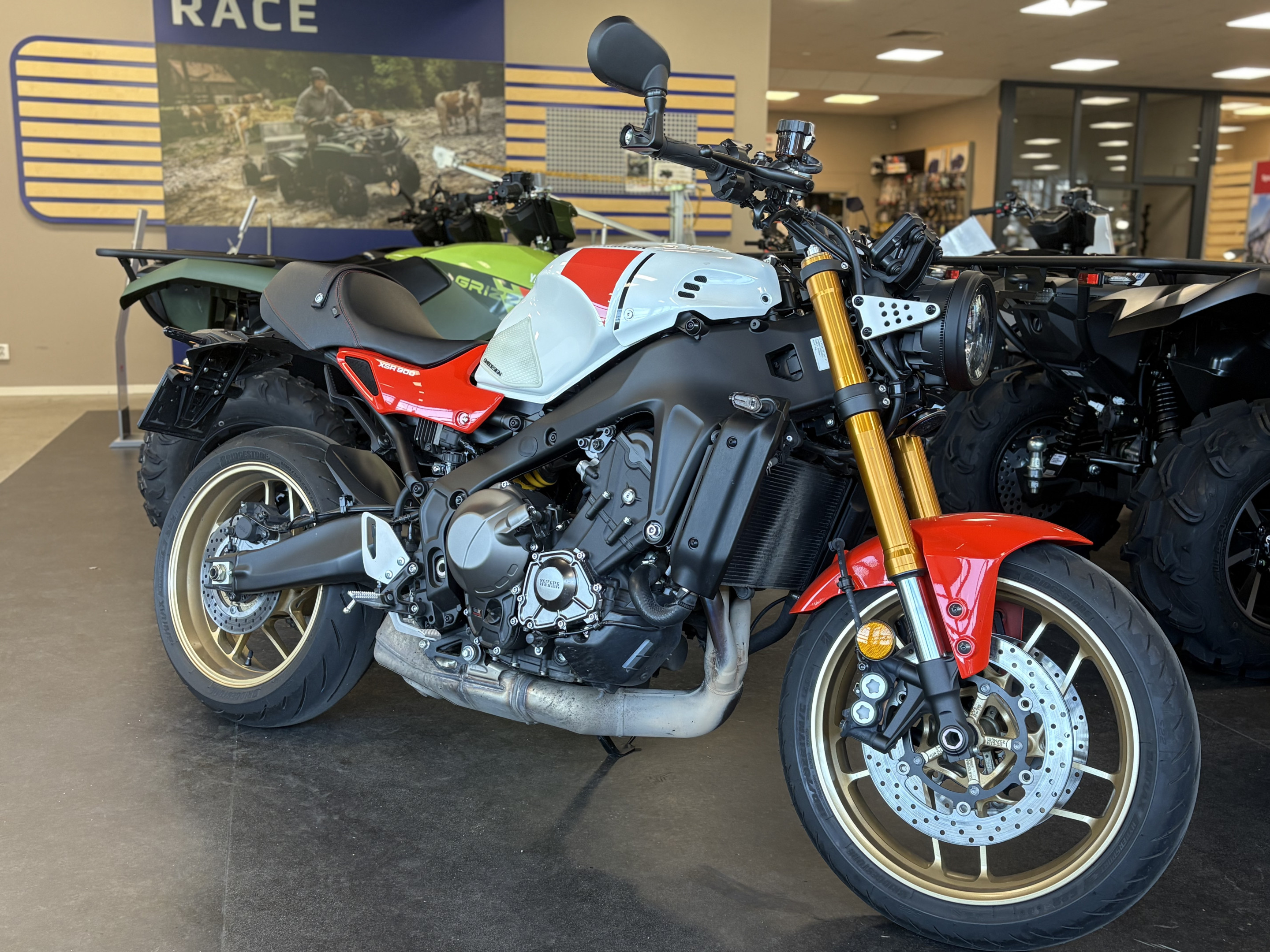 Produktbild 1 - Yamaha XSR900 Endast 227mil! Nyservad!  2024