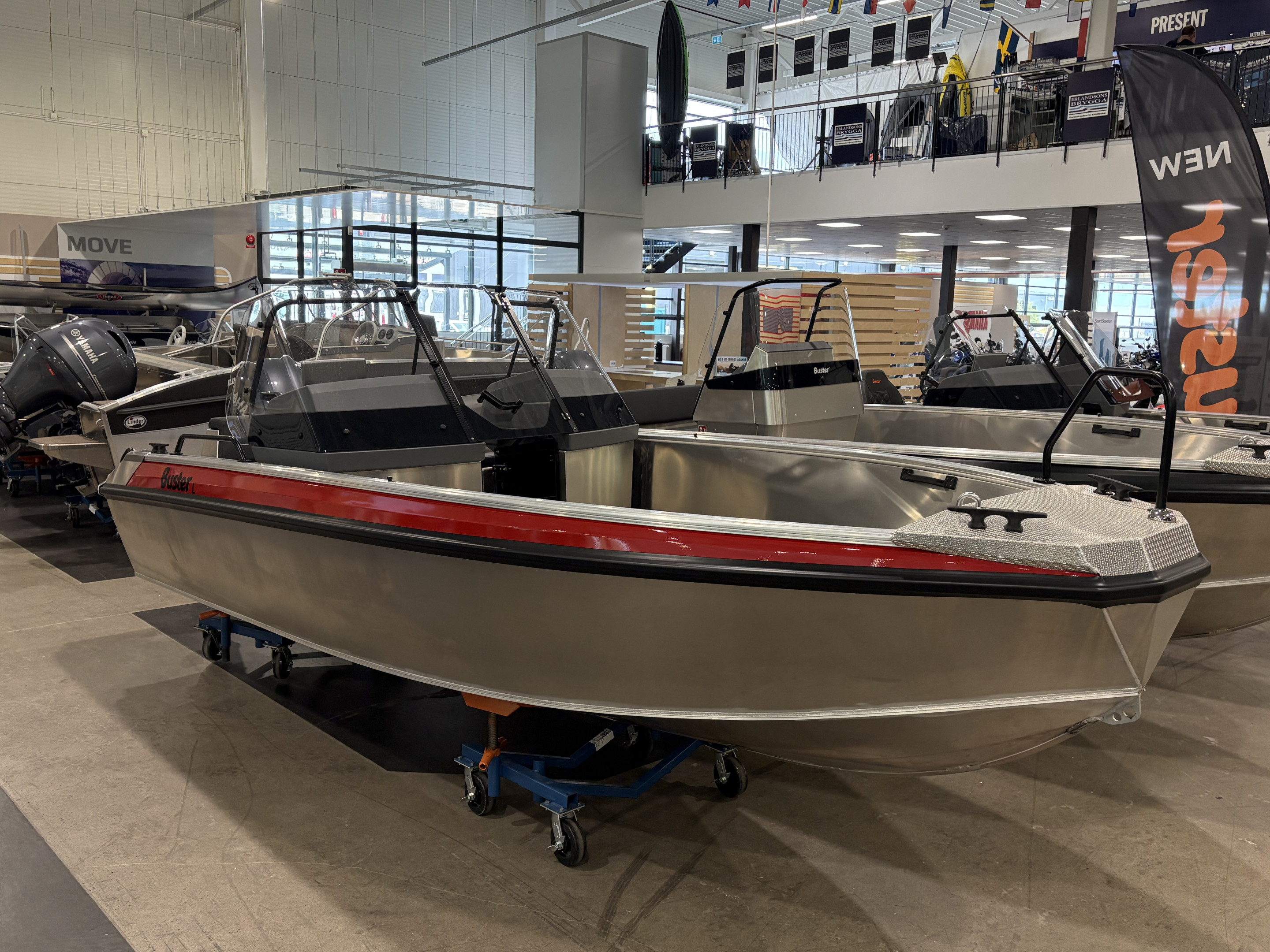 Produktbild 1 - Buster L2 2027 NYHET! 2027