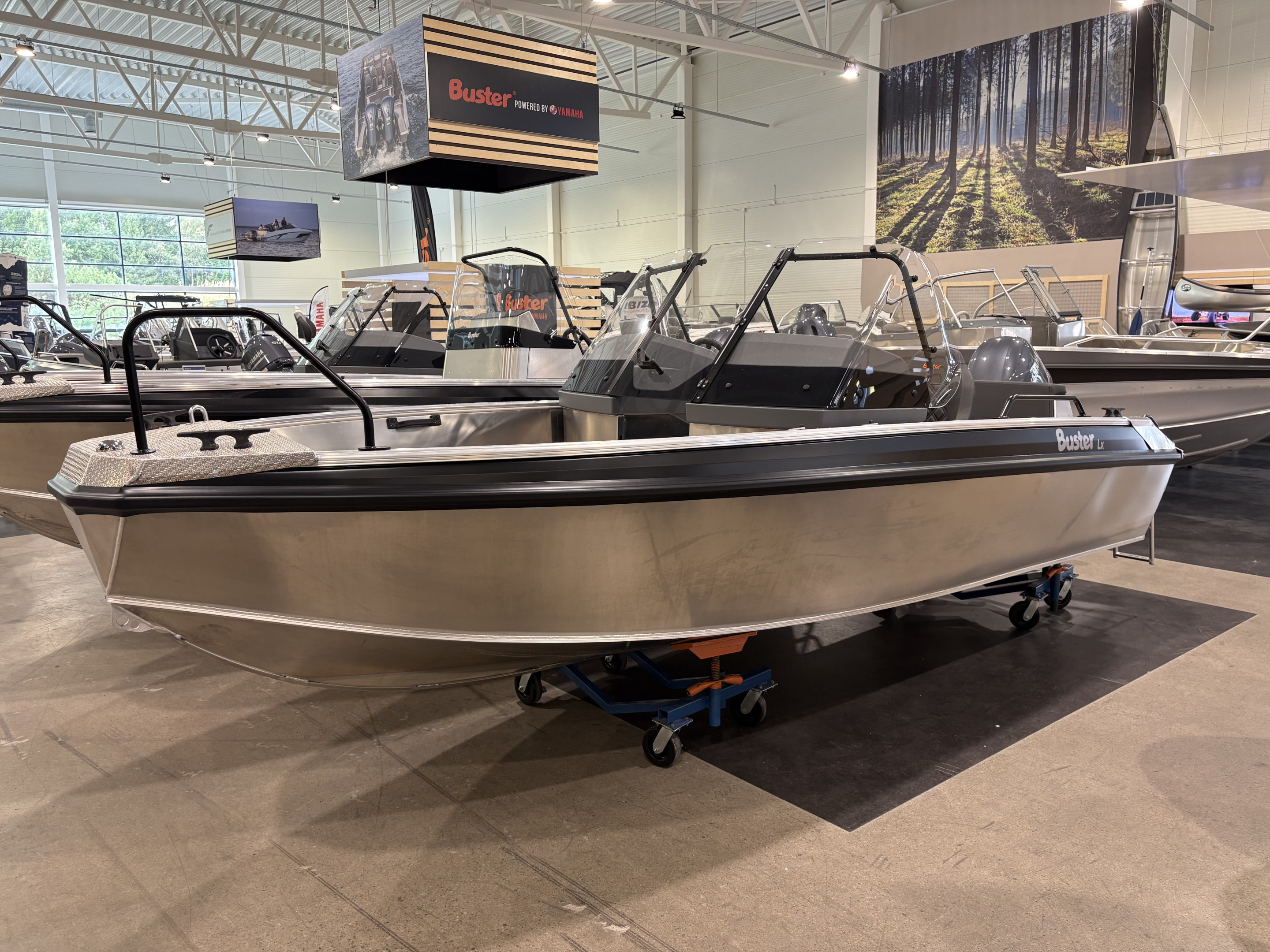 Produktbild 1 - Buster LX 2027 Yamaha F60 NYHET! 2027
