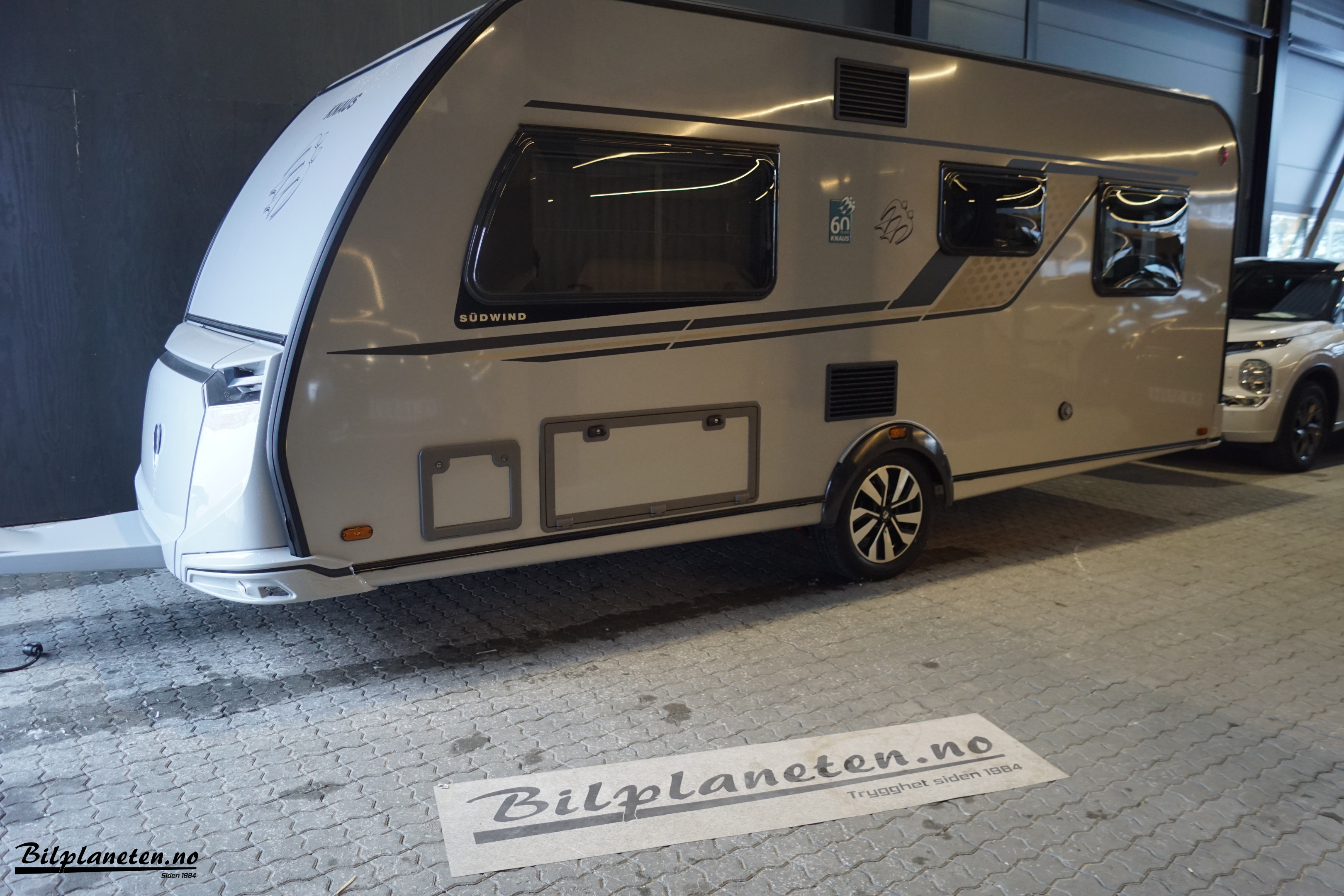 [general.product.image.short] 1 - Knaus SÜDWIND 500 FU 60 YEARS 2024