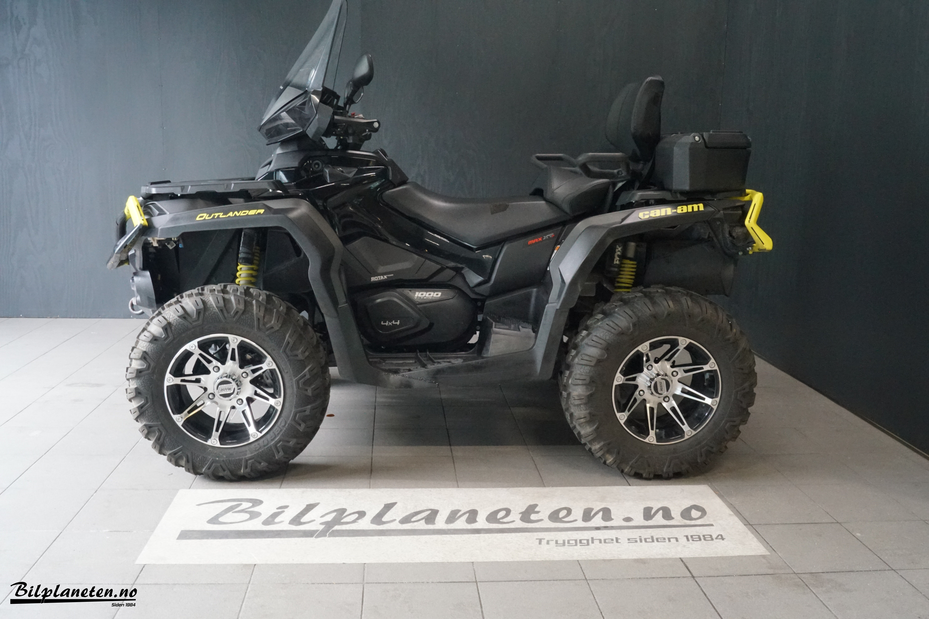 [general.product.image.short] 1 - Can-Am Outlander MAX 1000 XT-P 2020