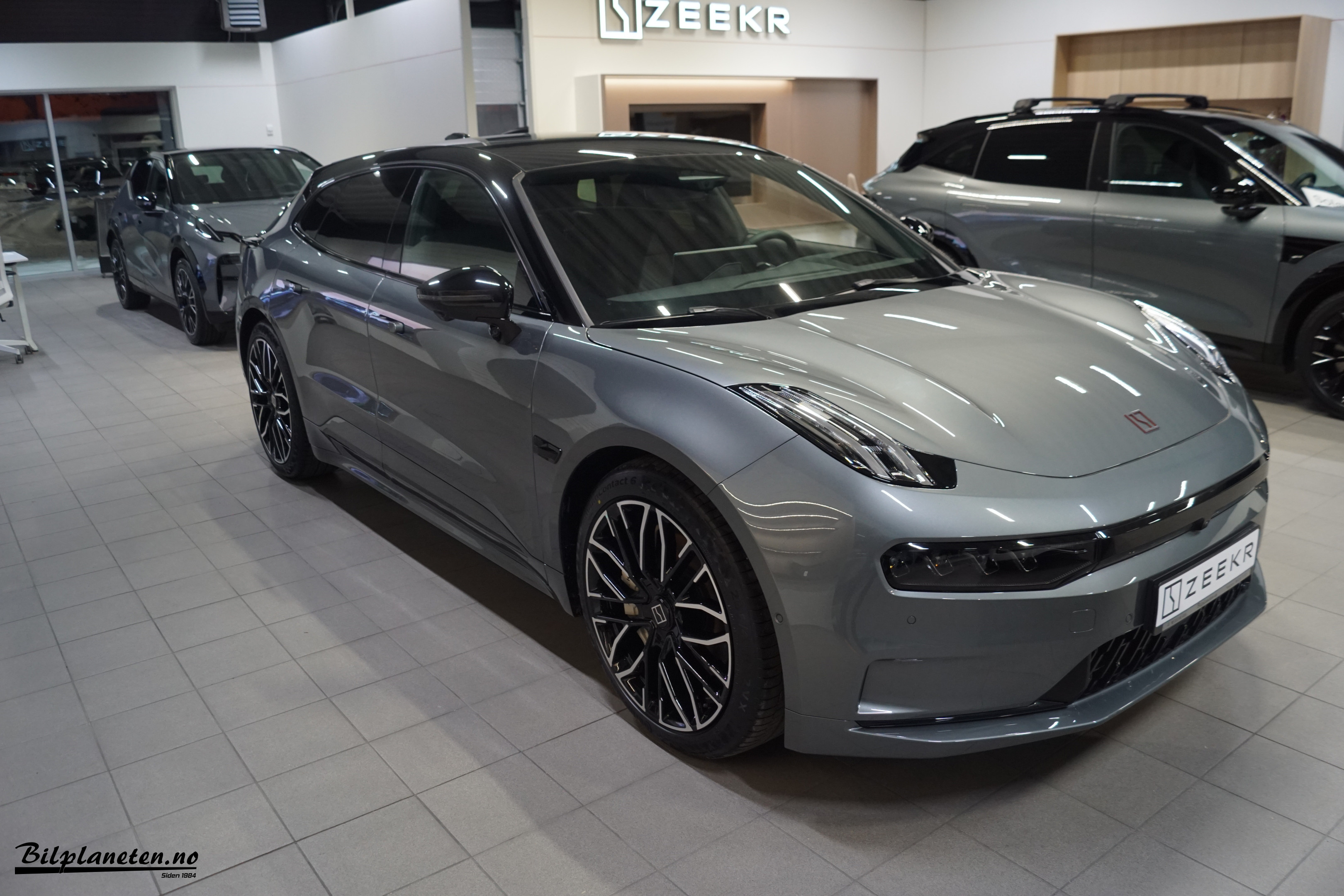 [general.product.image.short] 1 - Zeekr 001 Privilege AWD 585 WLTP 2025