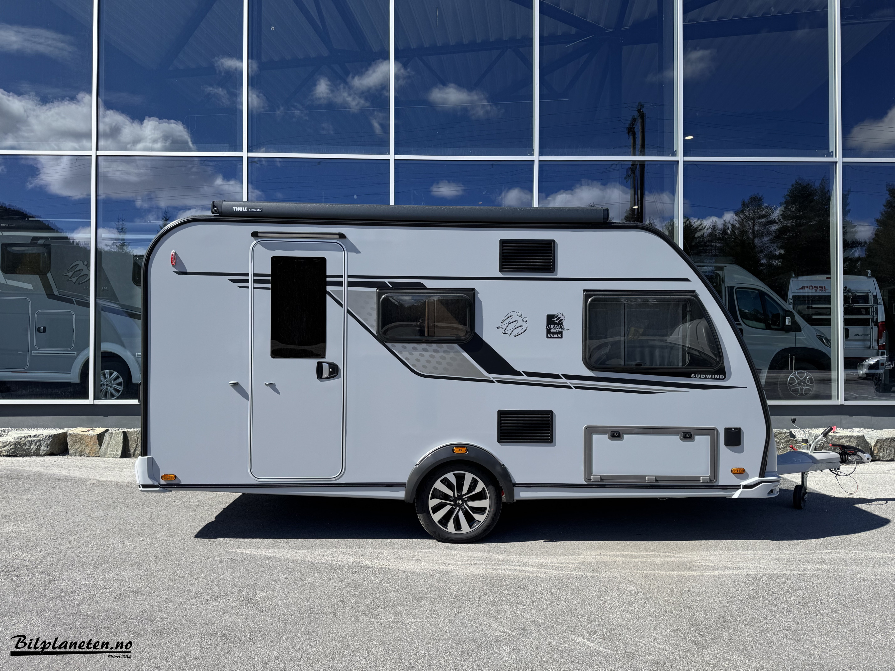 [general.product.image.short] 1 - Knaus SÜDWIND BLACK SELECTION 420 QD 2026