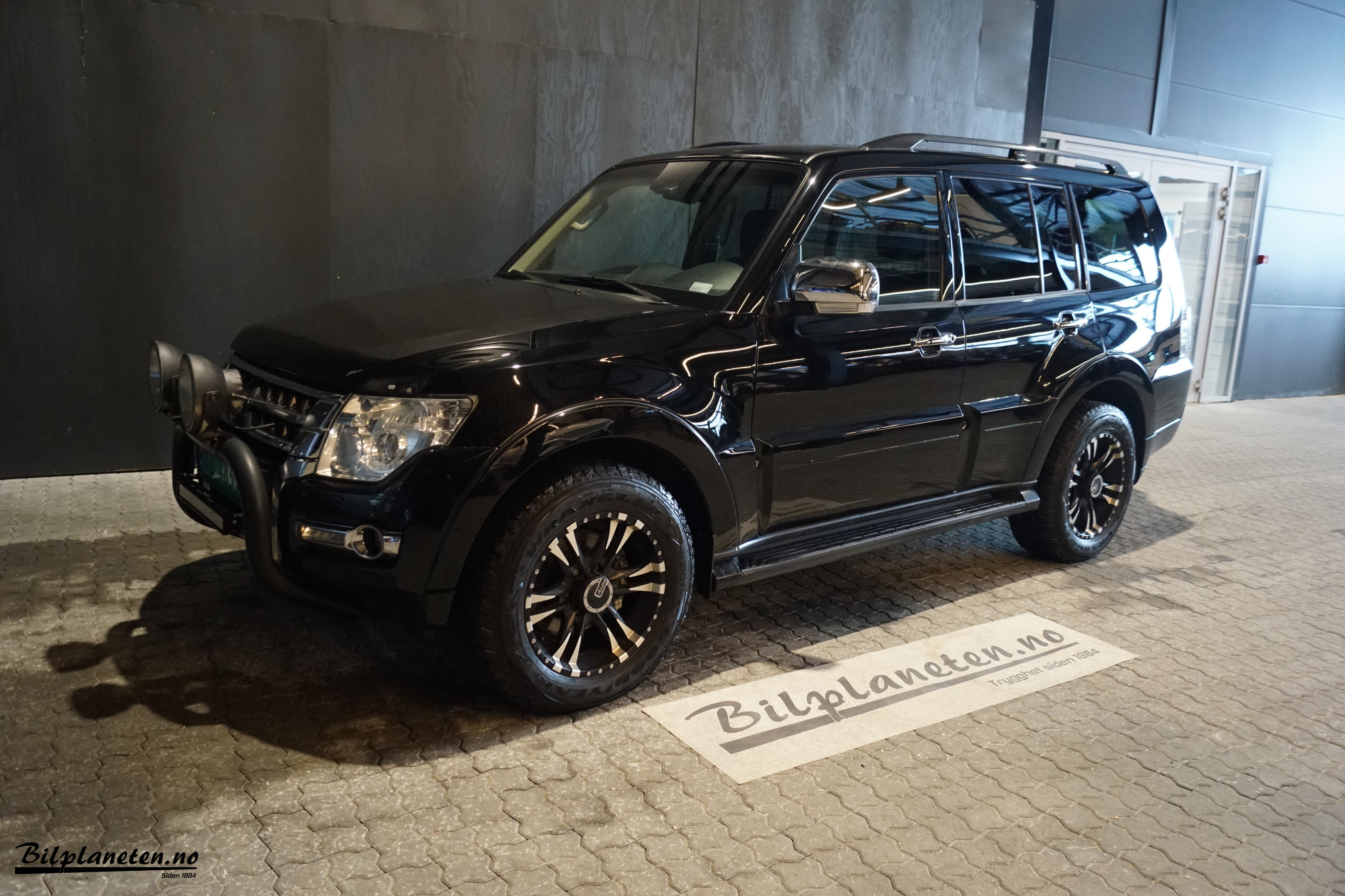 [general.product.image.short] 1 - Mitsubishi PAJERO DiD vare  2018