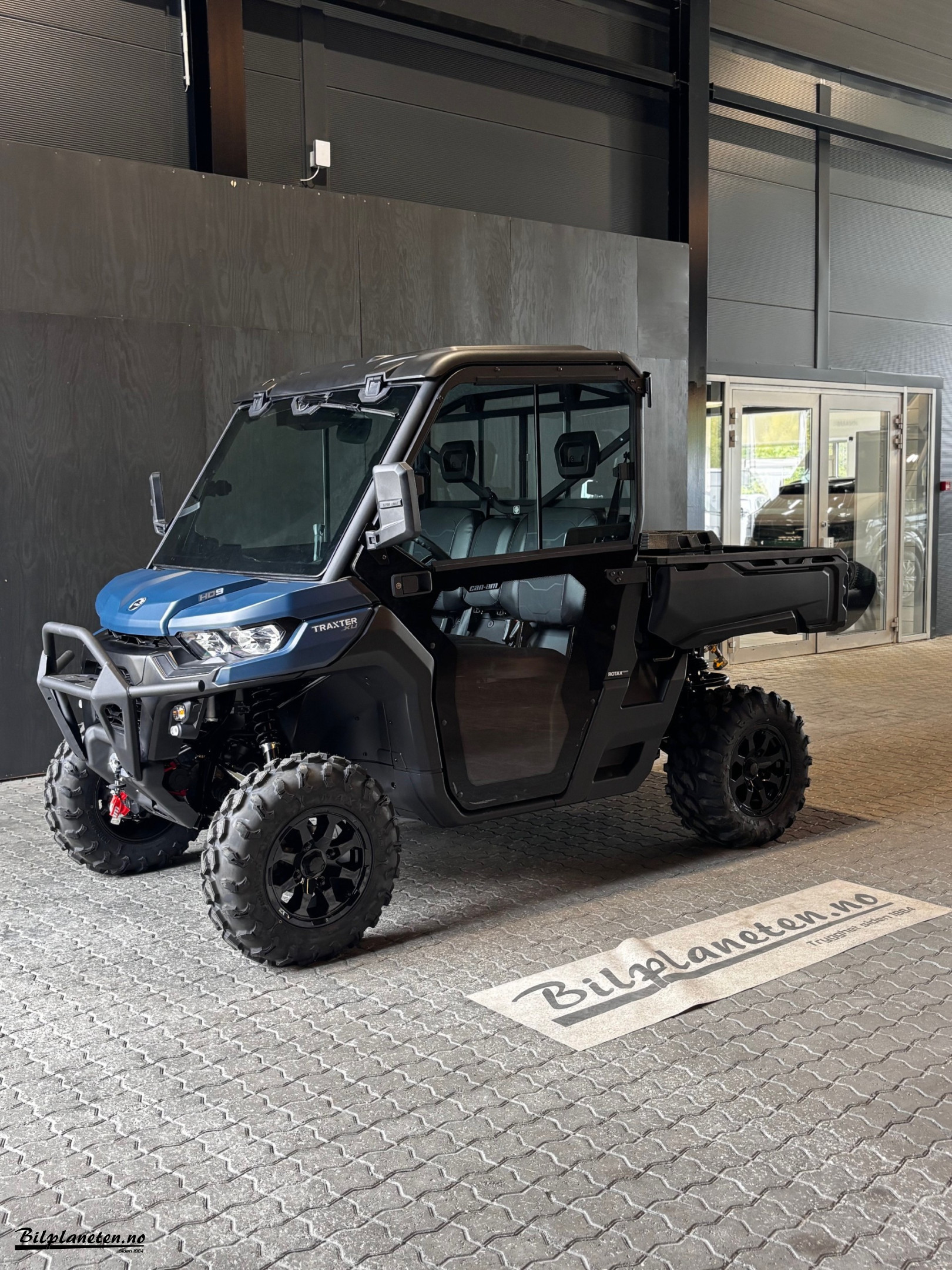 [general.product.image.short] 1 - Can-Am Traxter HD9 XU T ABS [6NTC] 2026