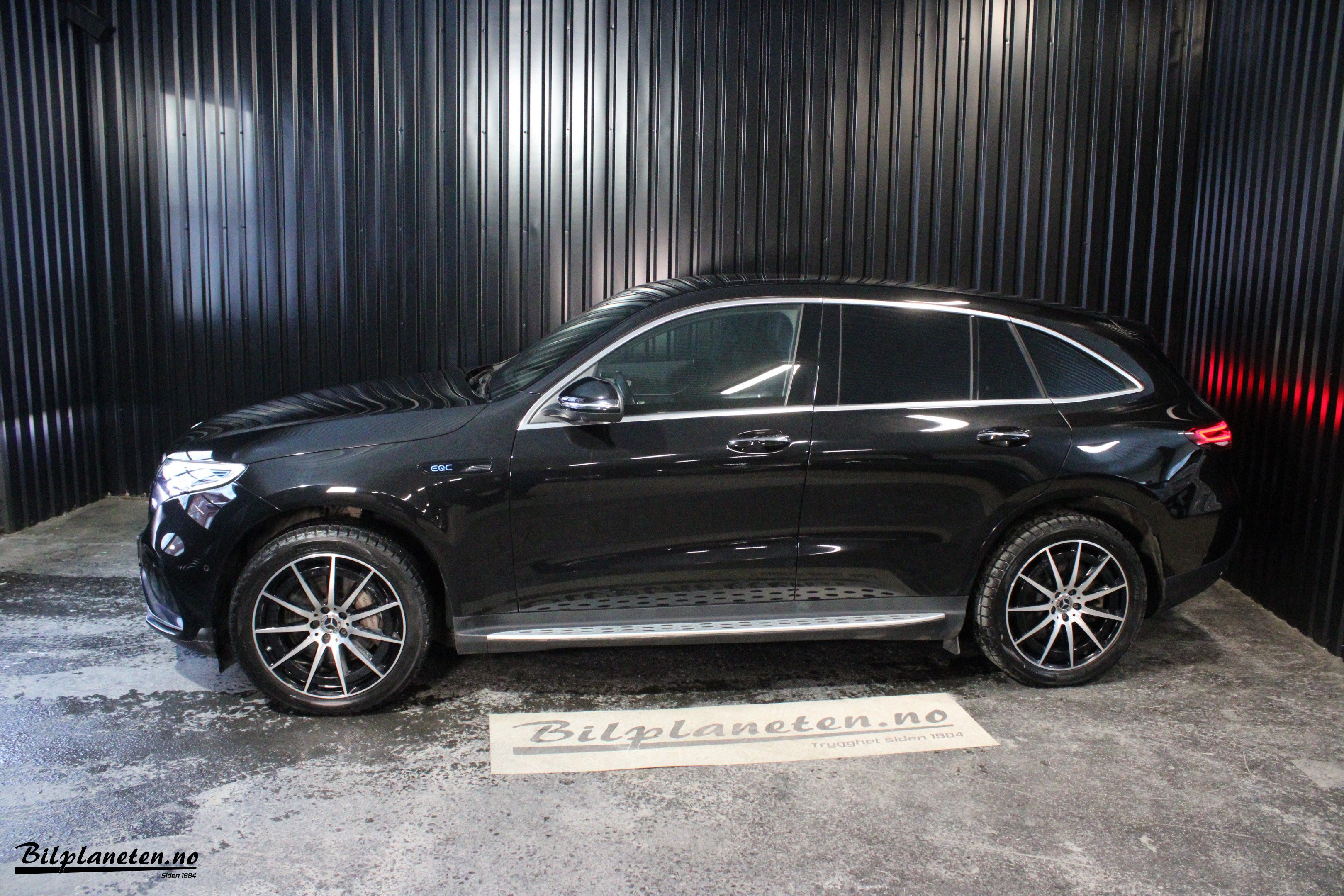 [general.product.image.short] 1 - Mercedes-Benz EQC 400 4MATIC 2021