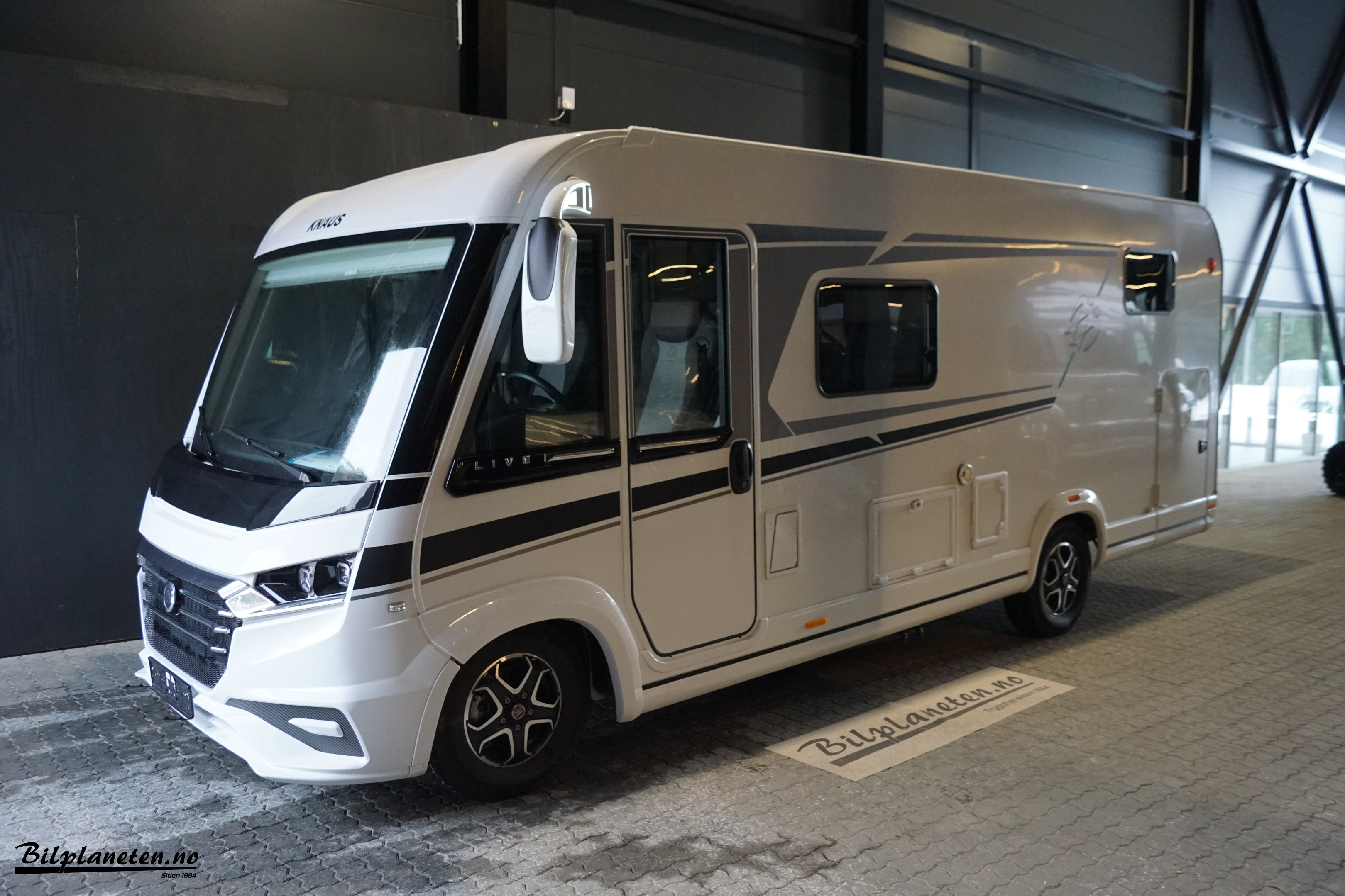 [general.product.image.short] 1 - Knaus 650 LIVE 2025